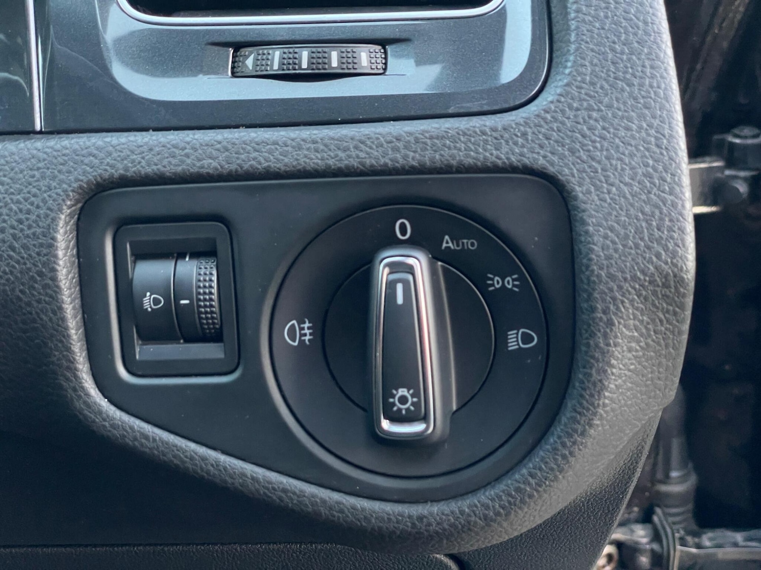 Used Volkswagen Golf 2017 for sale - 78019714: Photo 90