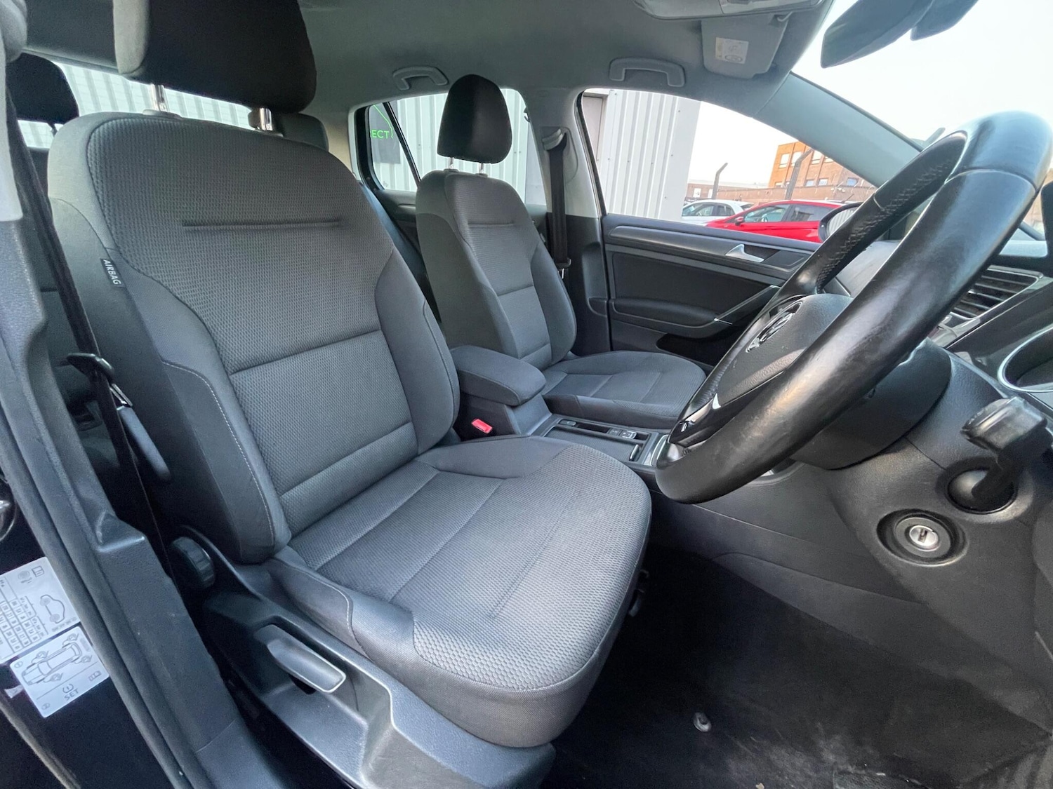 Used Volkswagen Golf 2017 for sale - 78019714: Photo 99