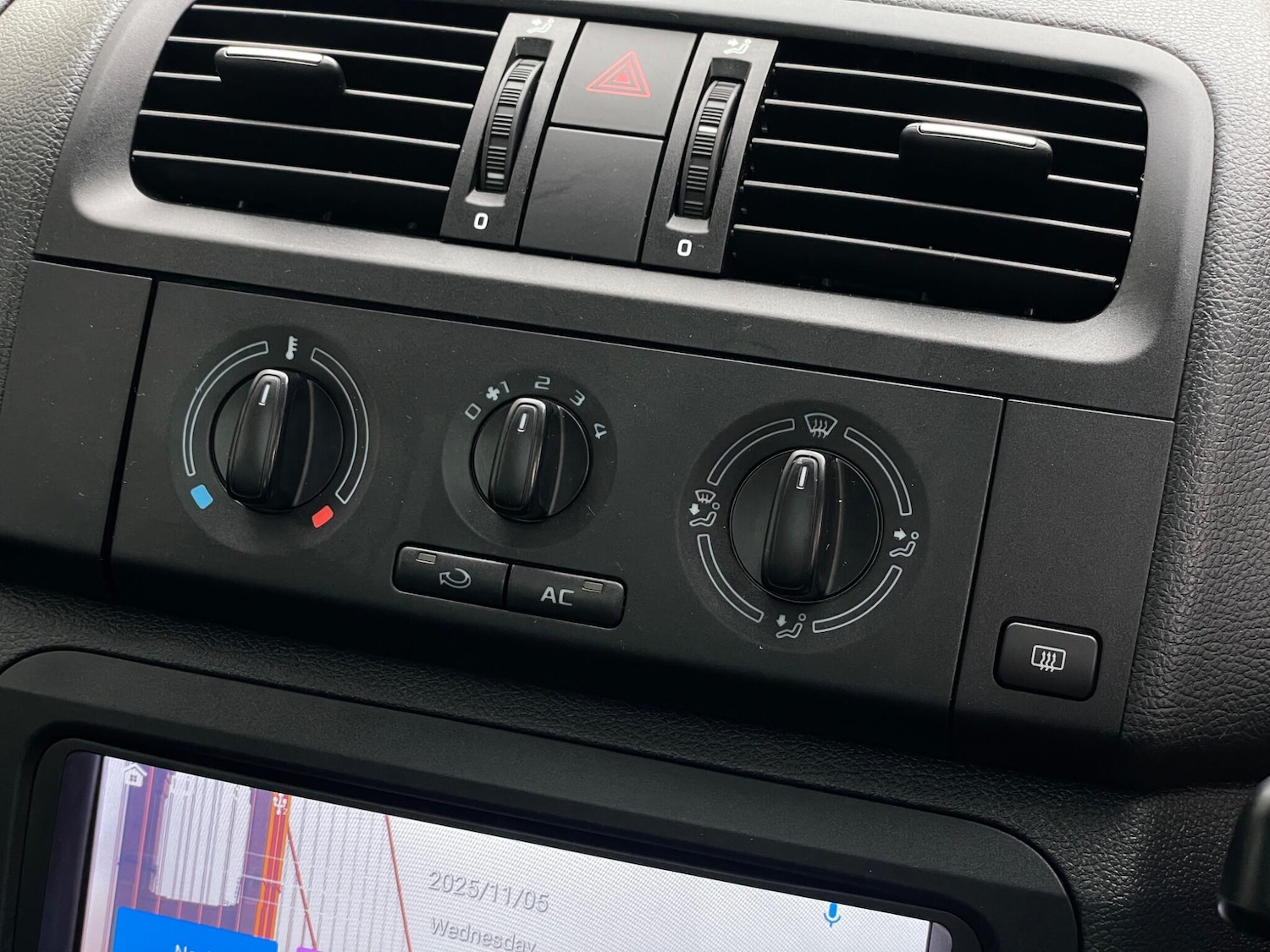 Used Skoda Roomster 2011 for sale - 76647641: Photo 49