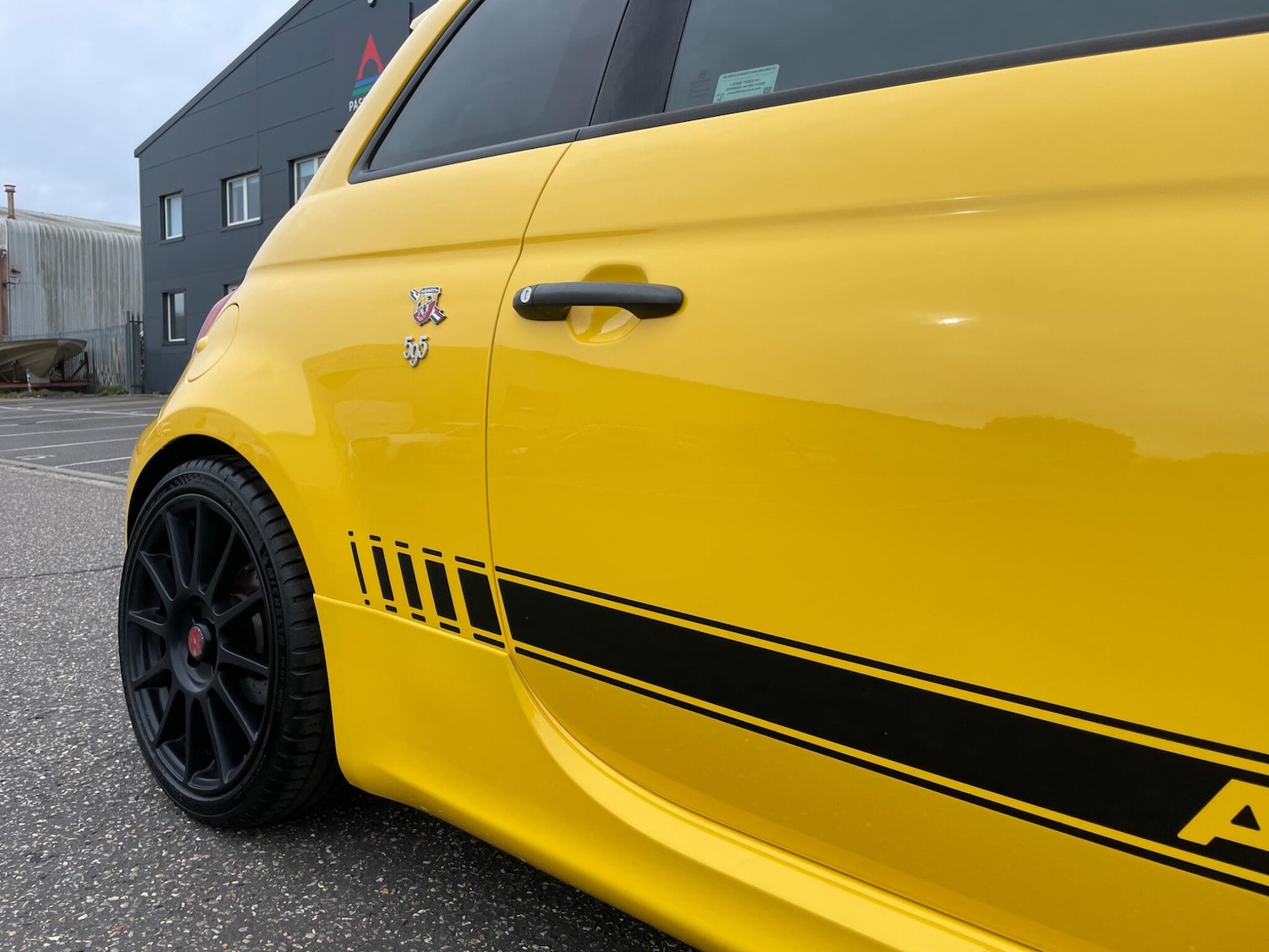 Used Abarth 595 2016 for sale - 76647651: Photo 90