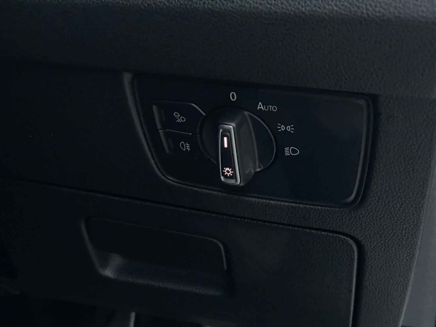 Used Volkswagen Arteon for sale - 77794123: Photo 24