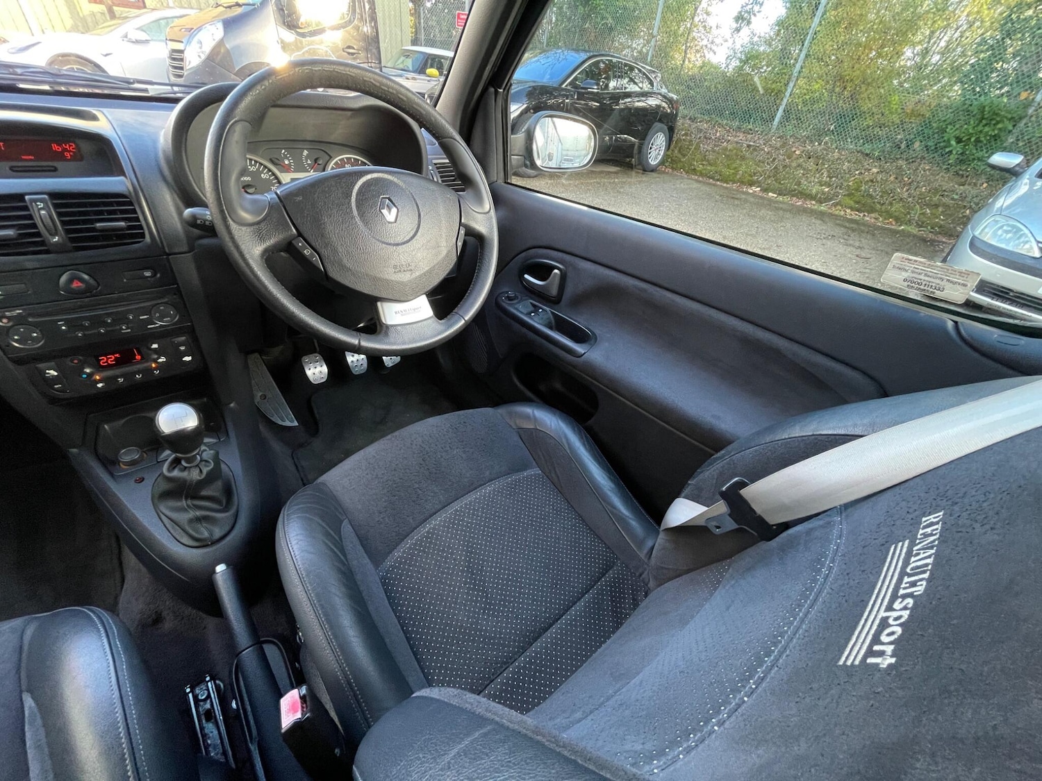 Used Renault Clio 2005 for sale - 76658348: Photo 12