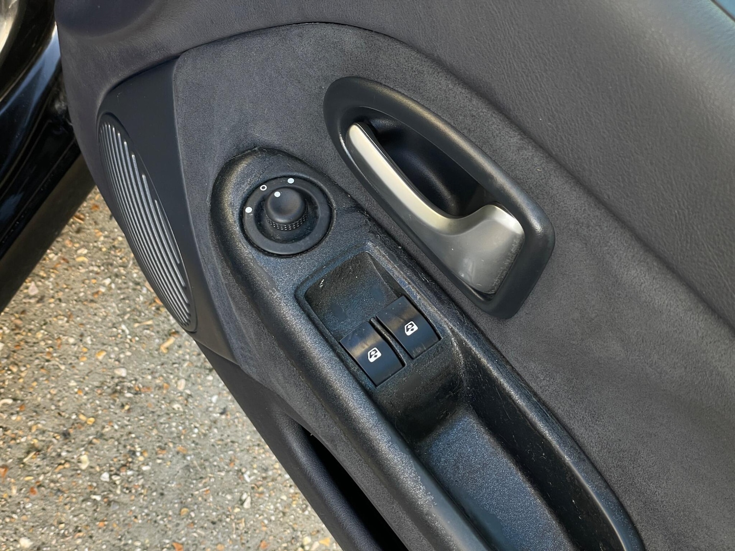 Used Renault Clio 2005 for sale - 76658348: Photo 76