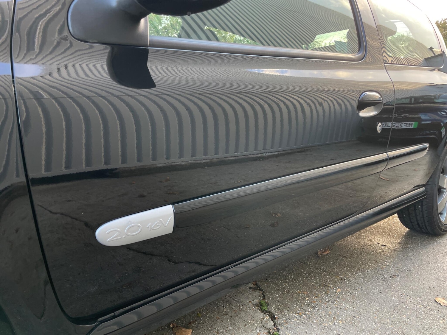 Used Renault Clio 2005 for sale - 76658348: Photo 91