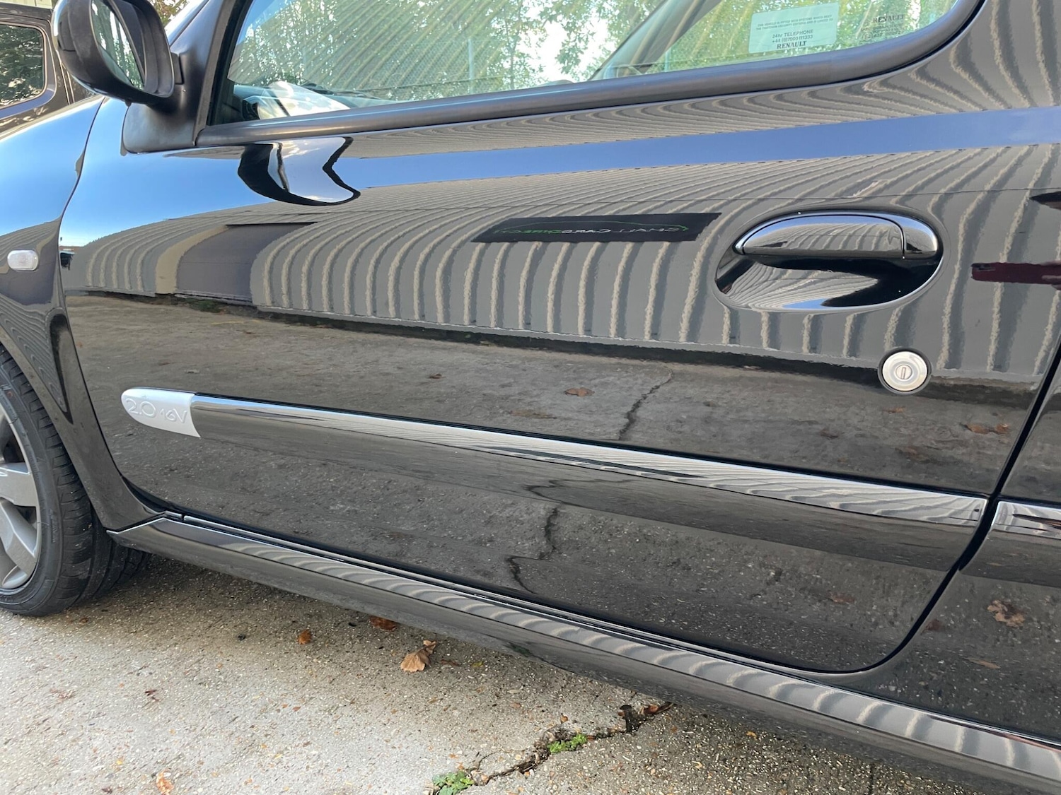 Used Renault Clio 2005 for sale - 76658348: Photo 93