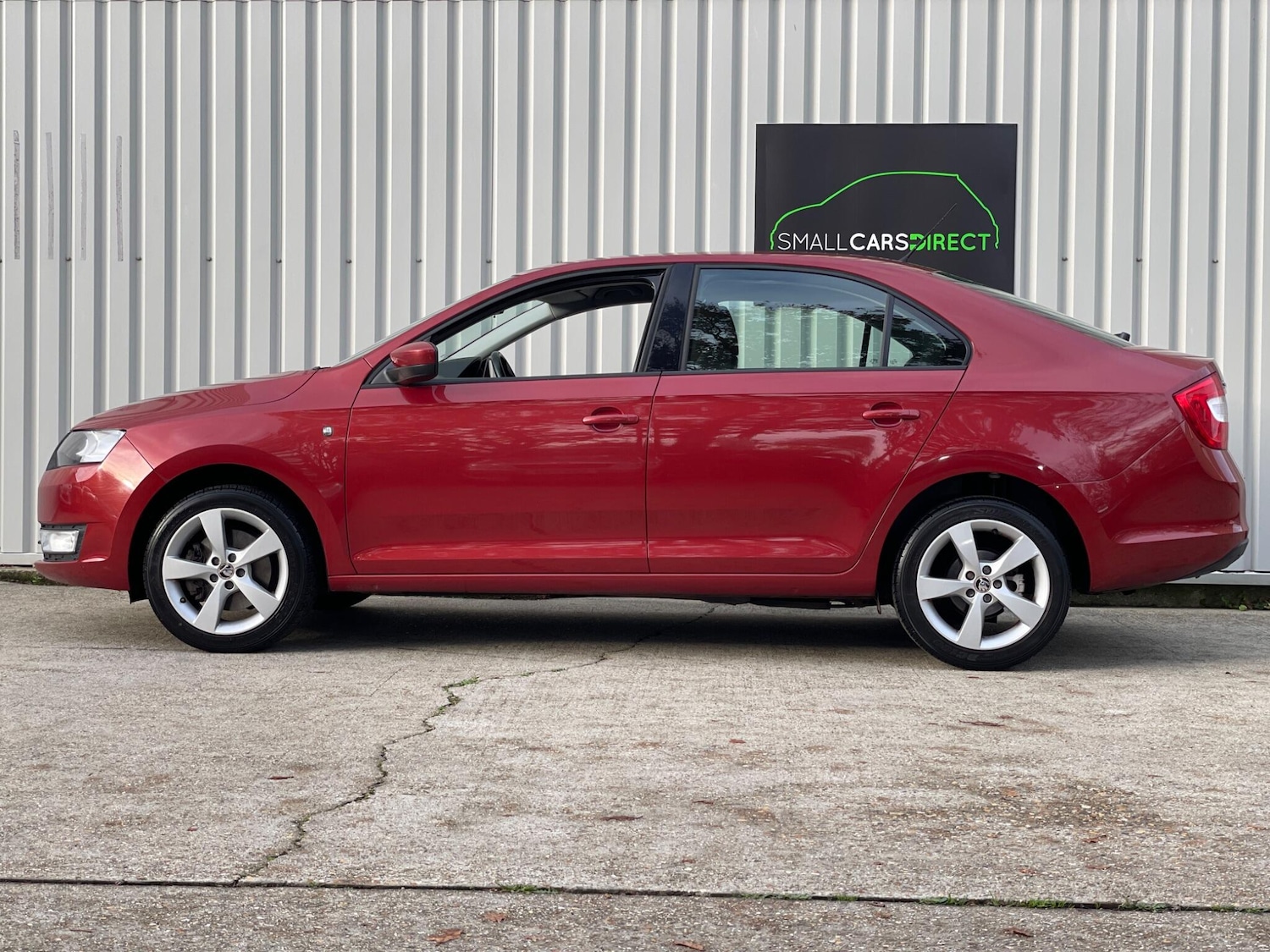 Used Skoda Rapid 2014 for sale - 76647657: Photo 6