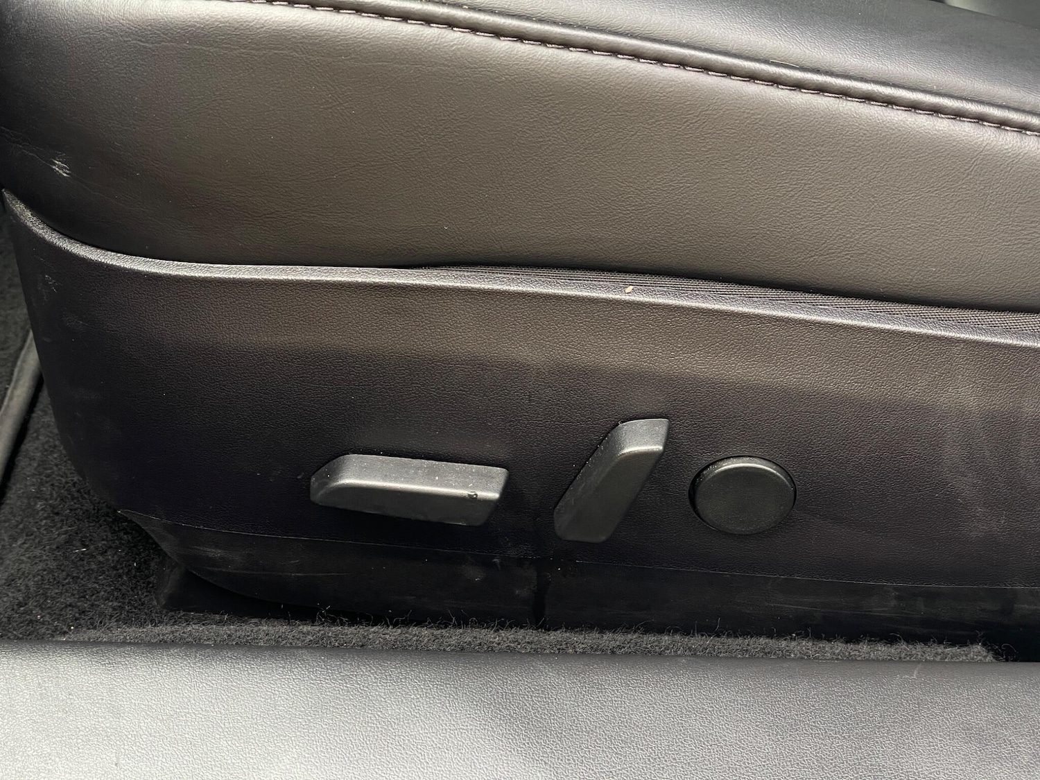 Used Tesla Model 3 2020 for sale - 76658649: Photo 100