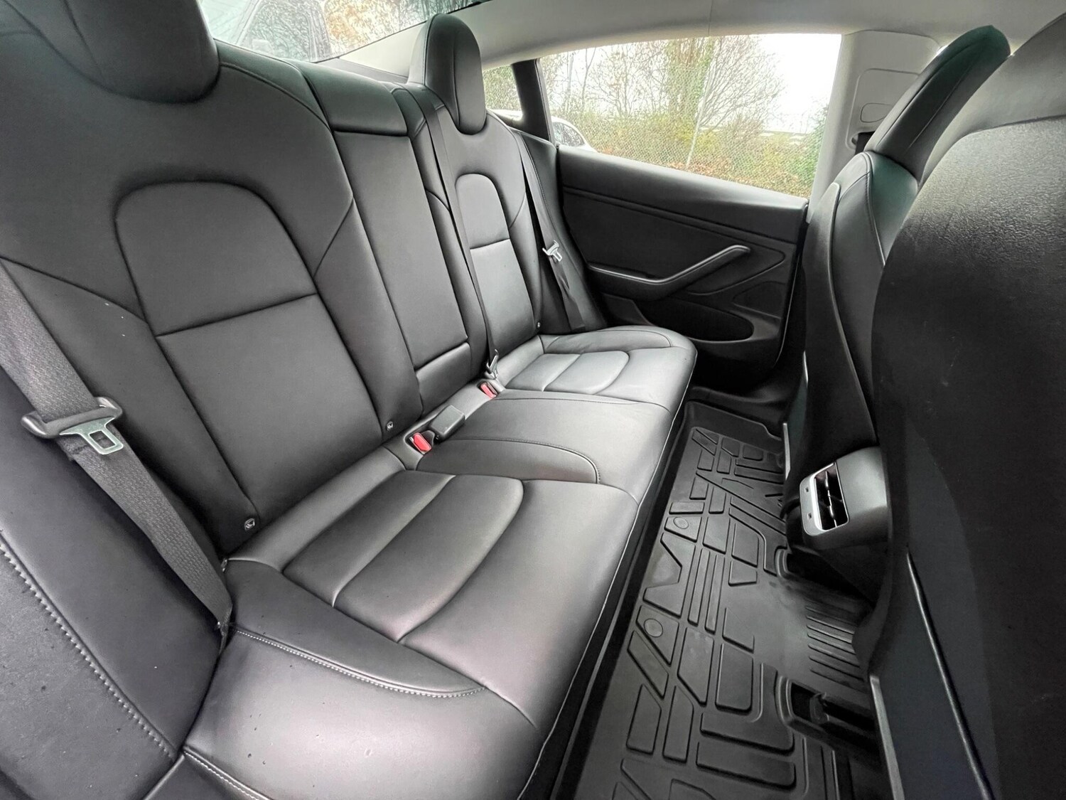 Used Tesla Model 3 2020 for sale - 76658649: Photo 84