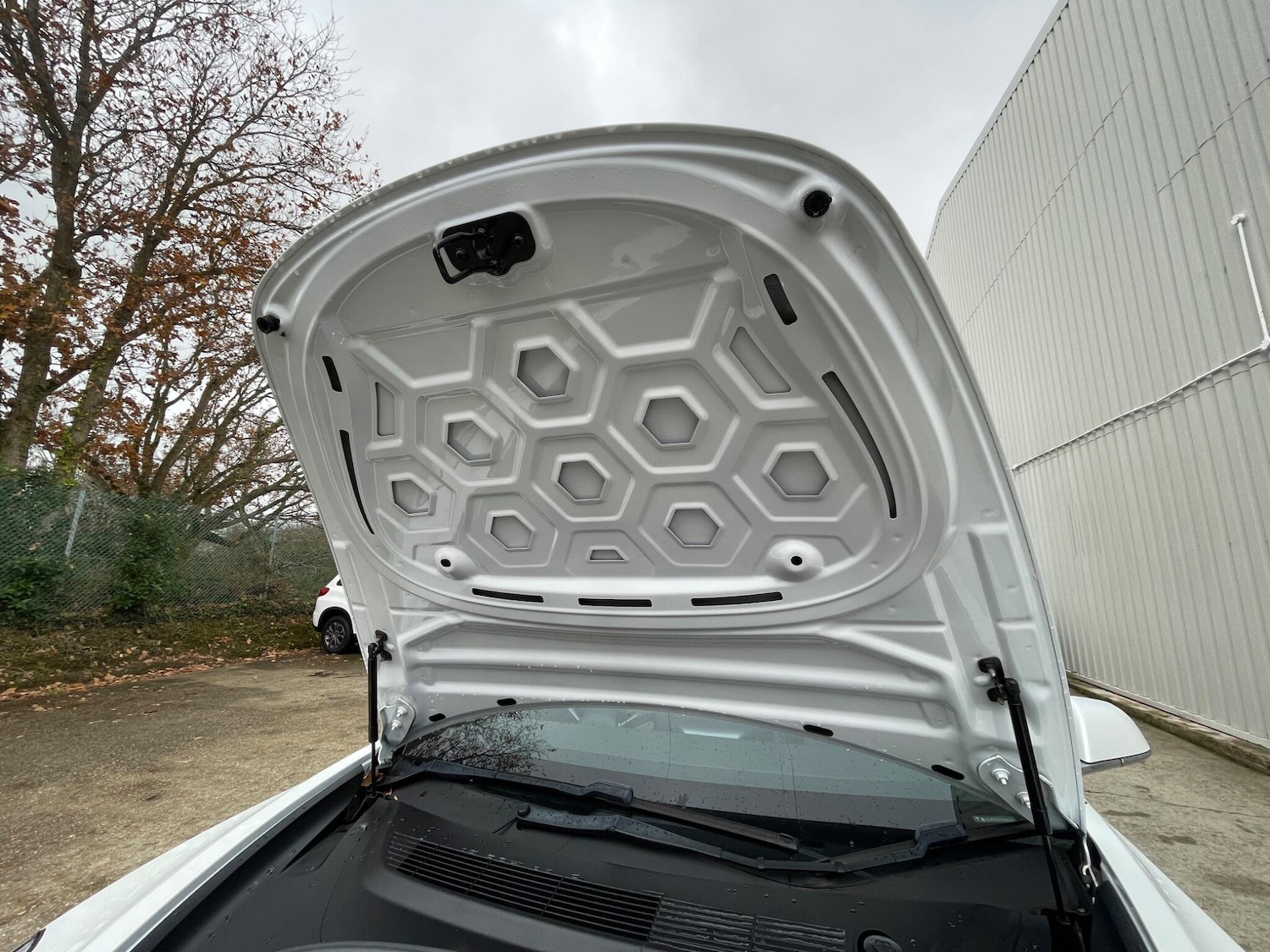 Used Tesla Model 3 2020 for sale - 76658649: Photo 91