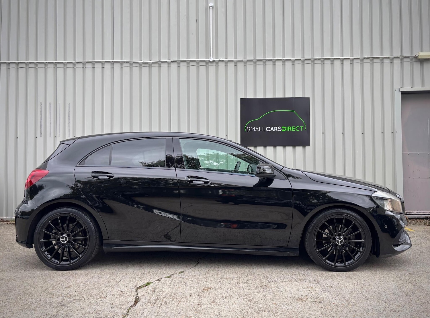 Used Mercedes-Benz A-Class 2017 for sale - 77560030: Photo 6