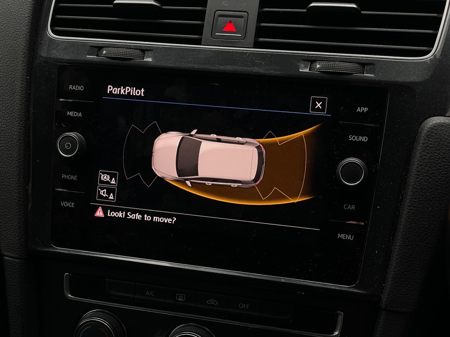 Used Volkswagen Golf 2020 for sale - 76994630: Photo 68