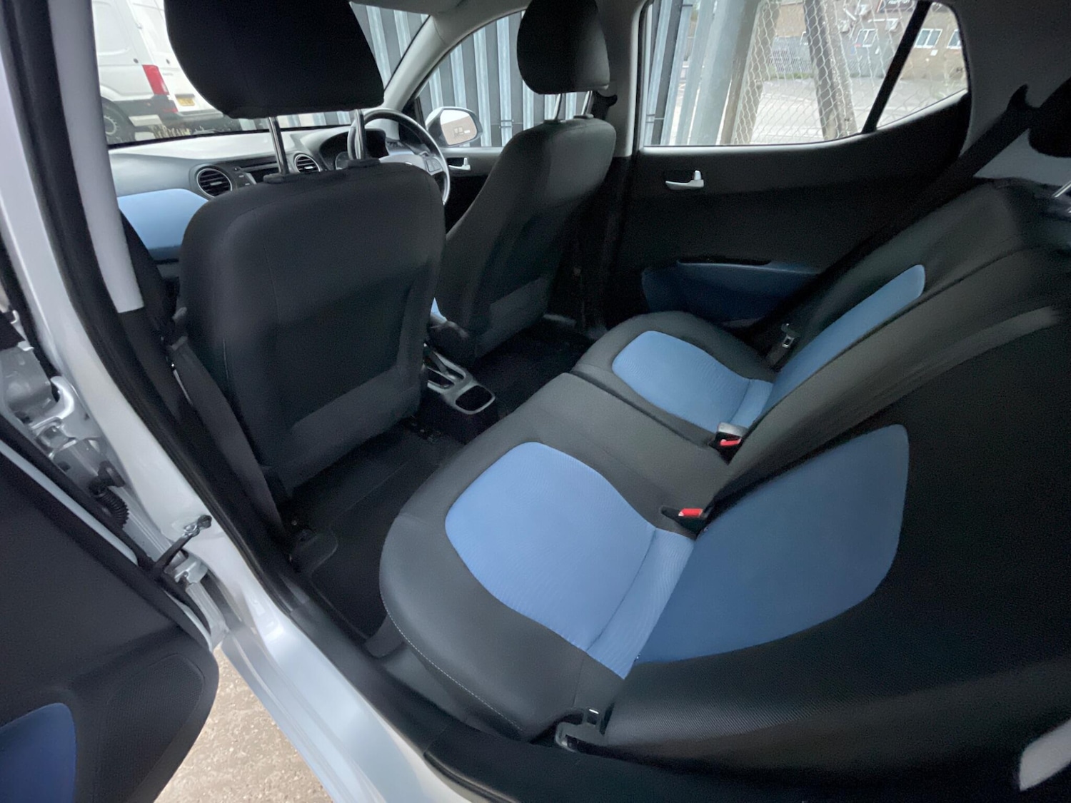 Used Hyundai i10 2016 for sale - 76645071: Photo 68