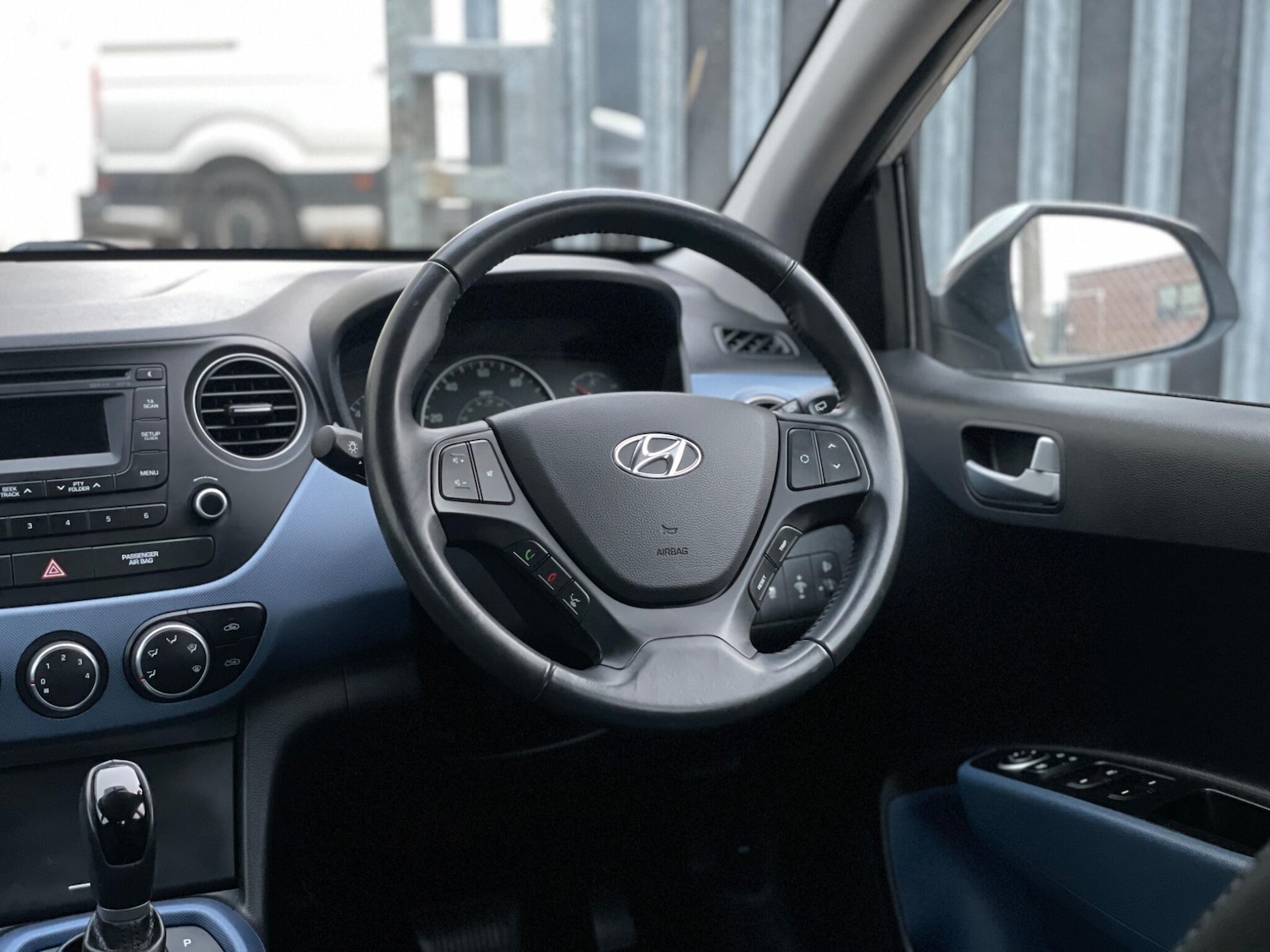 Used Hyundai i10 2016 for sale - 76645071: Photo 71