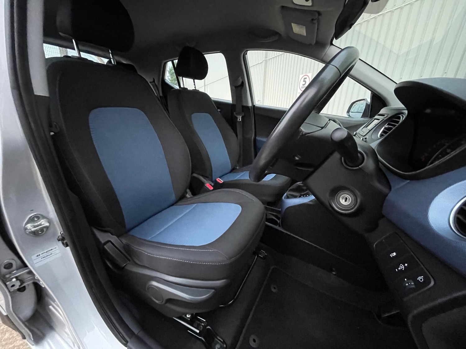 Used Hyundai i10 2016 for sale - 76645071: Photo 72