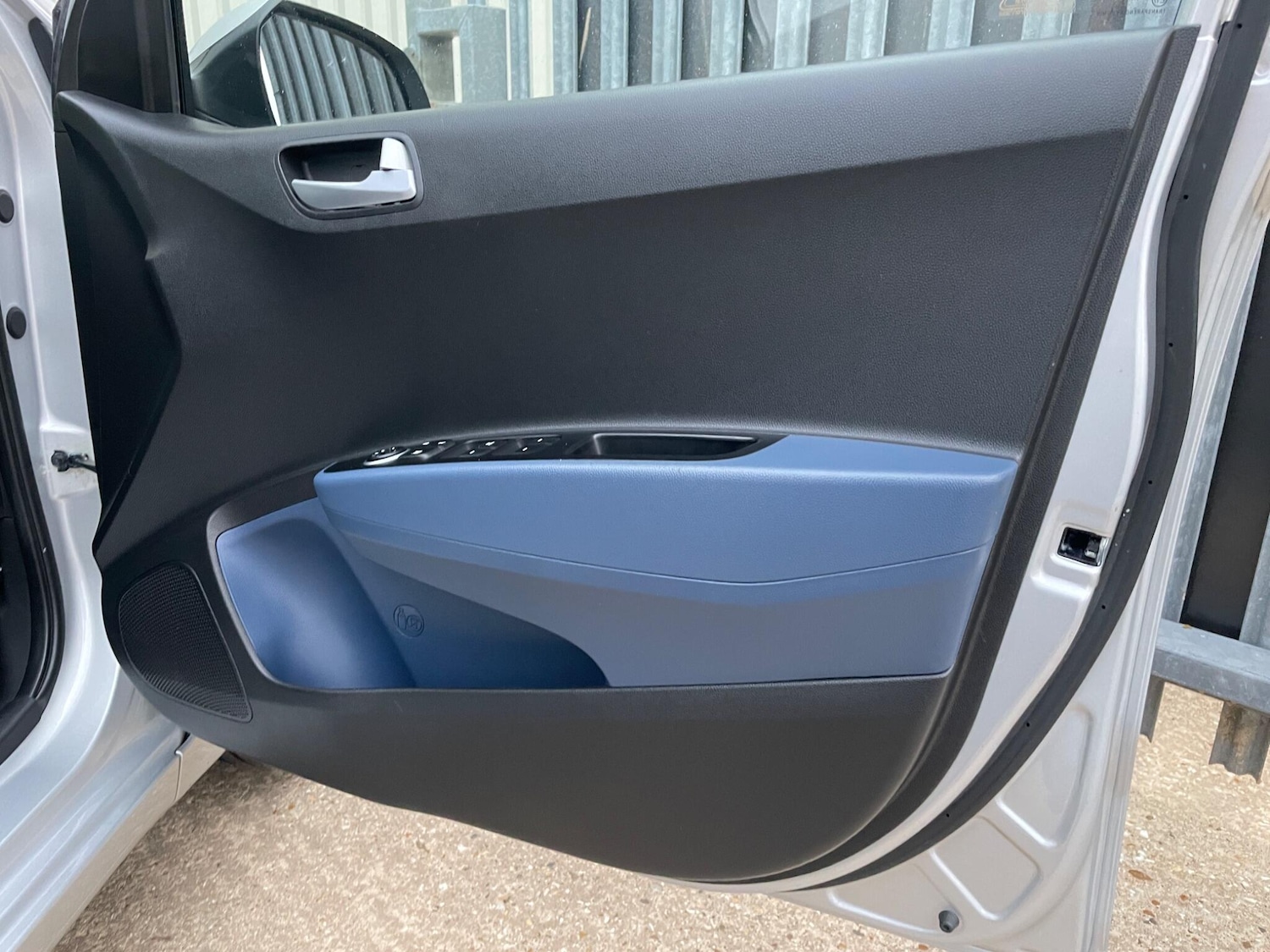 Used Hyundai i10 2016 for sale - 76645071: Photo 73