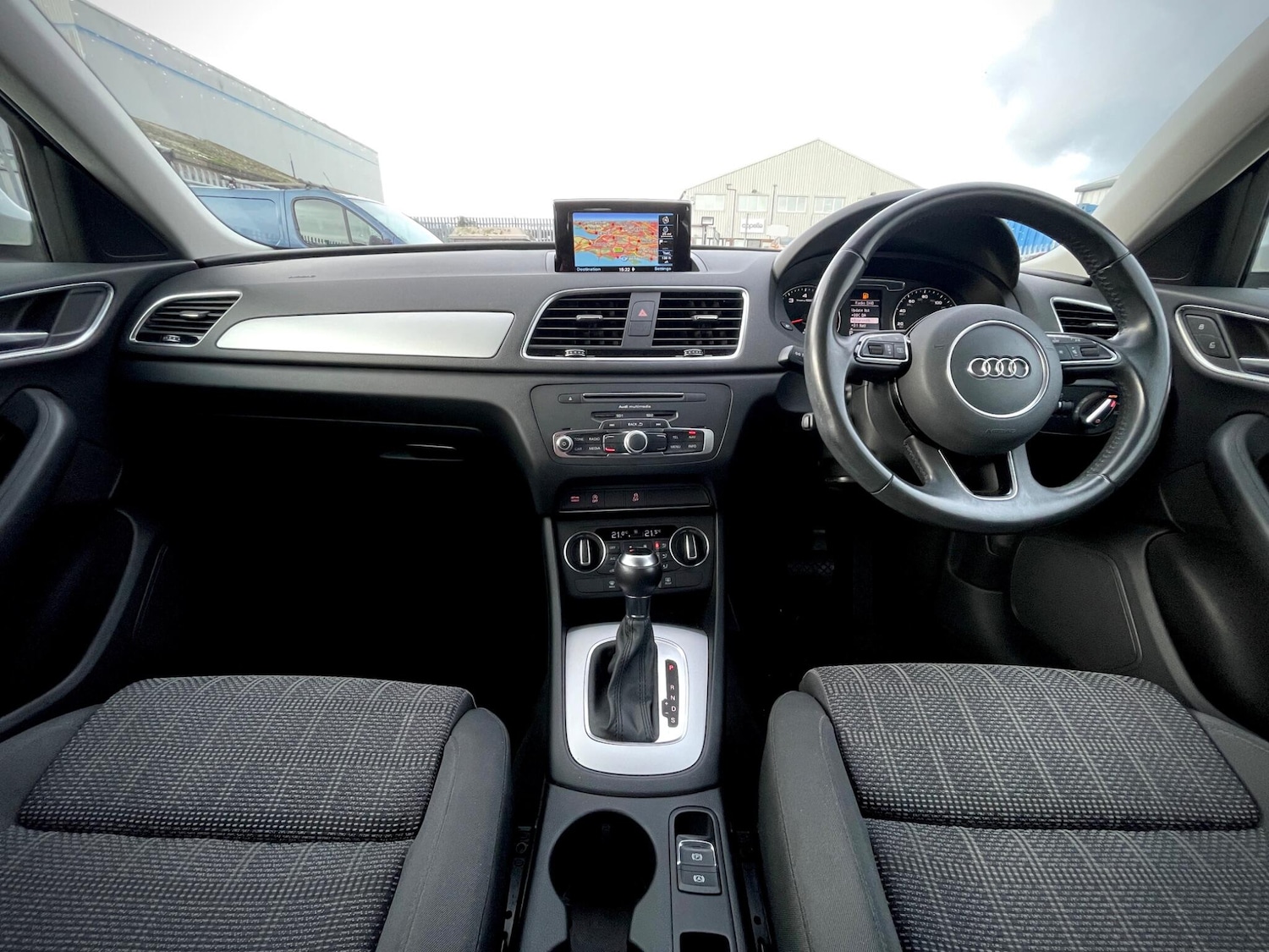 Used Audi Q3 2018 for sale - 77559714: Photo 4