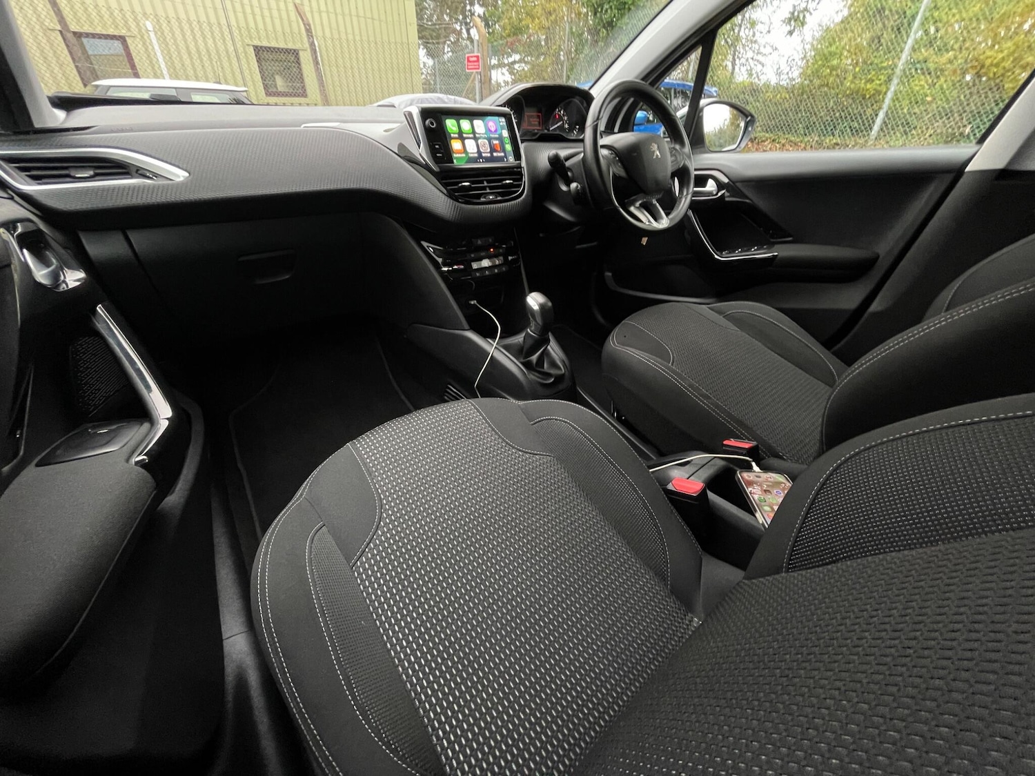 Used Peugeot 208 2018 for sale - 76645637: Photo 11