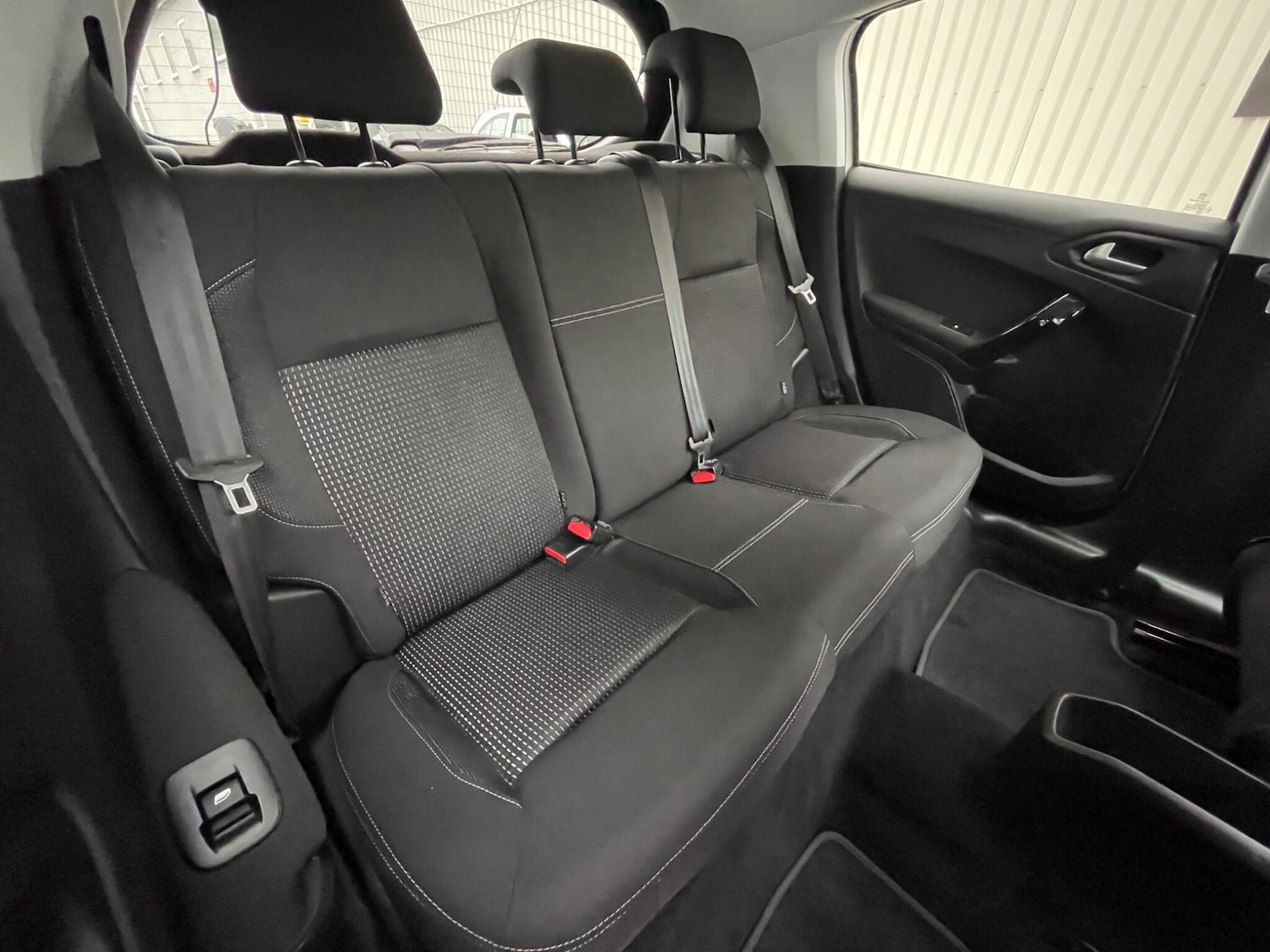 Used Peugeot 208 2018 for sale - 76645637: Photo 17