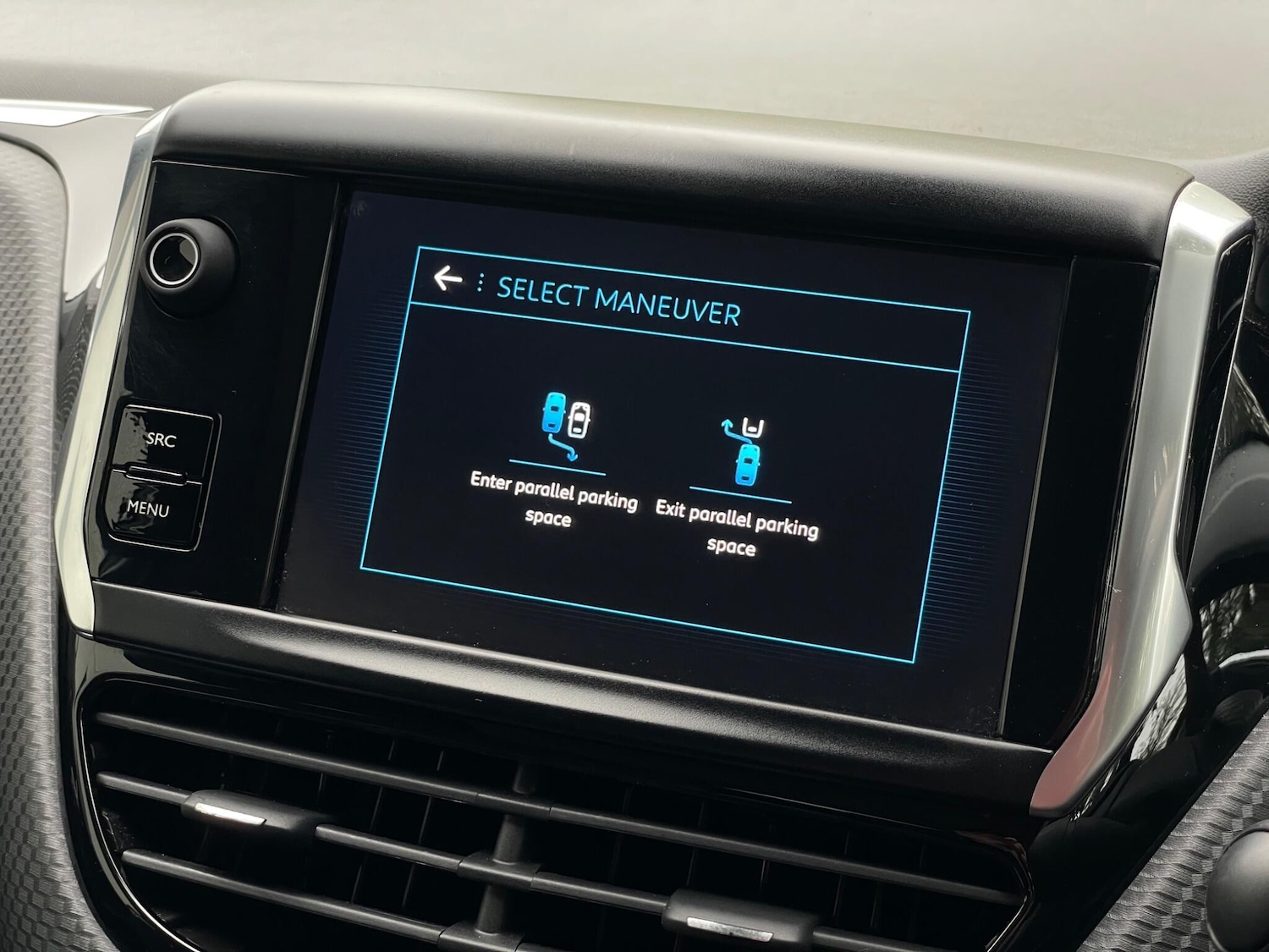 Used Peugeot 208 2018 for sale - 76645637: Photo 25