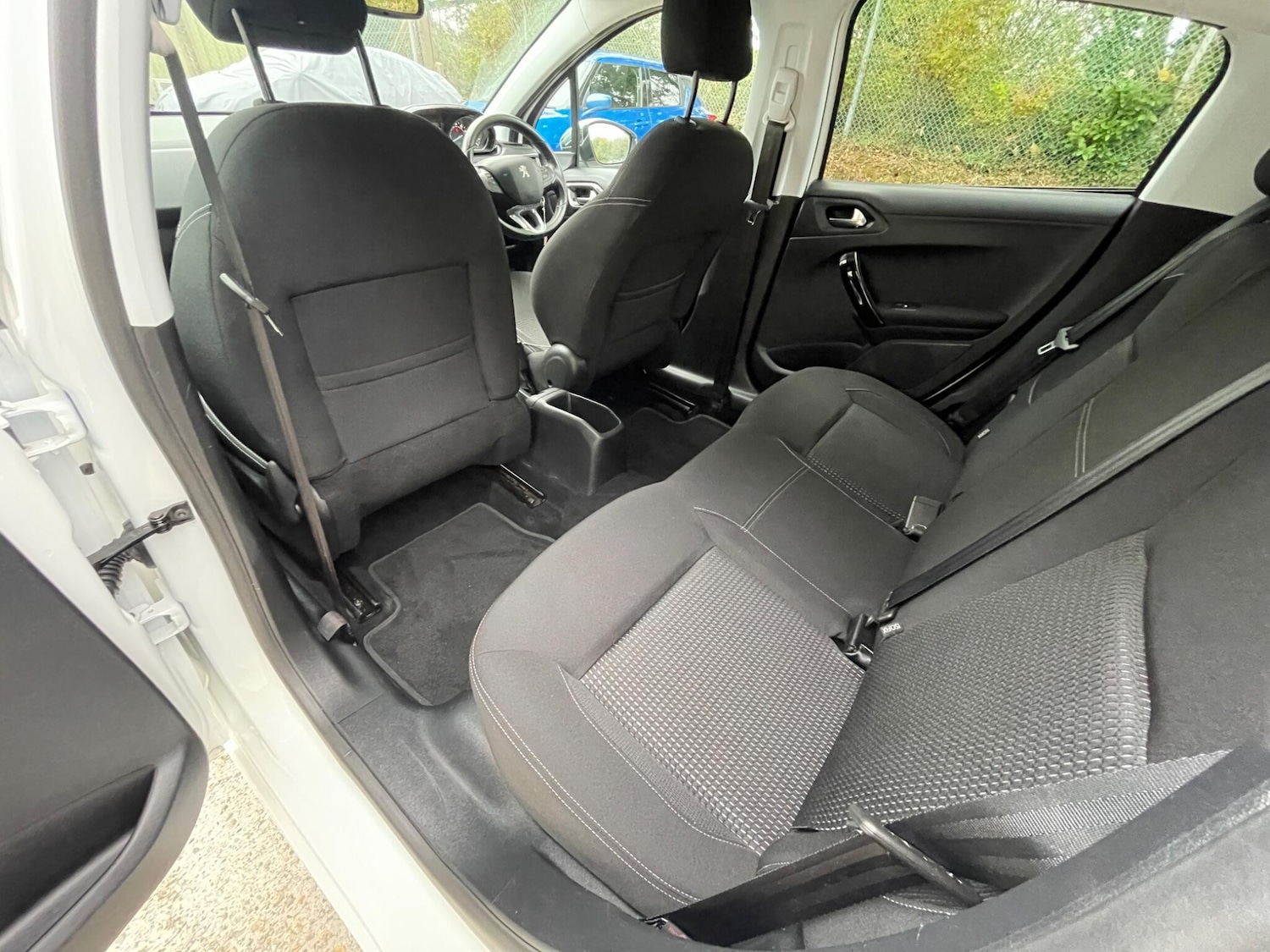 Used Peugeot 208 2018 for sale - 76645637: Photo 29