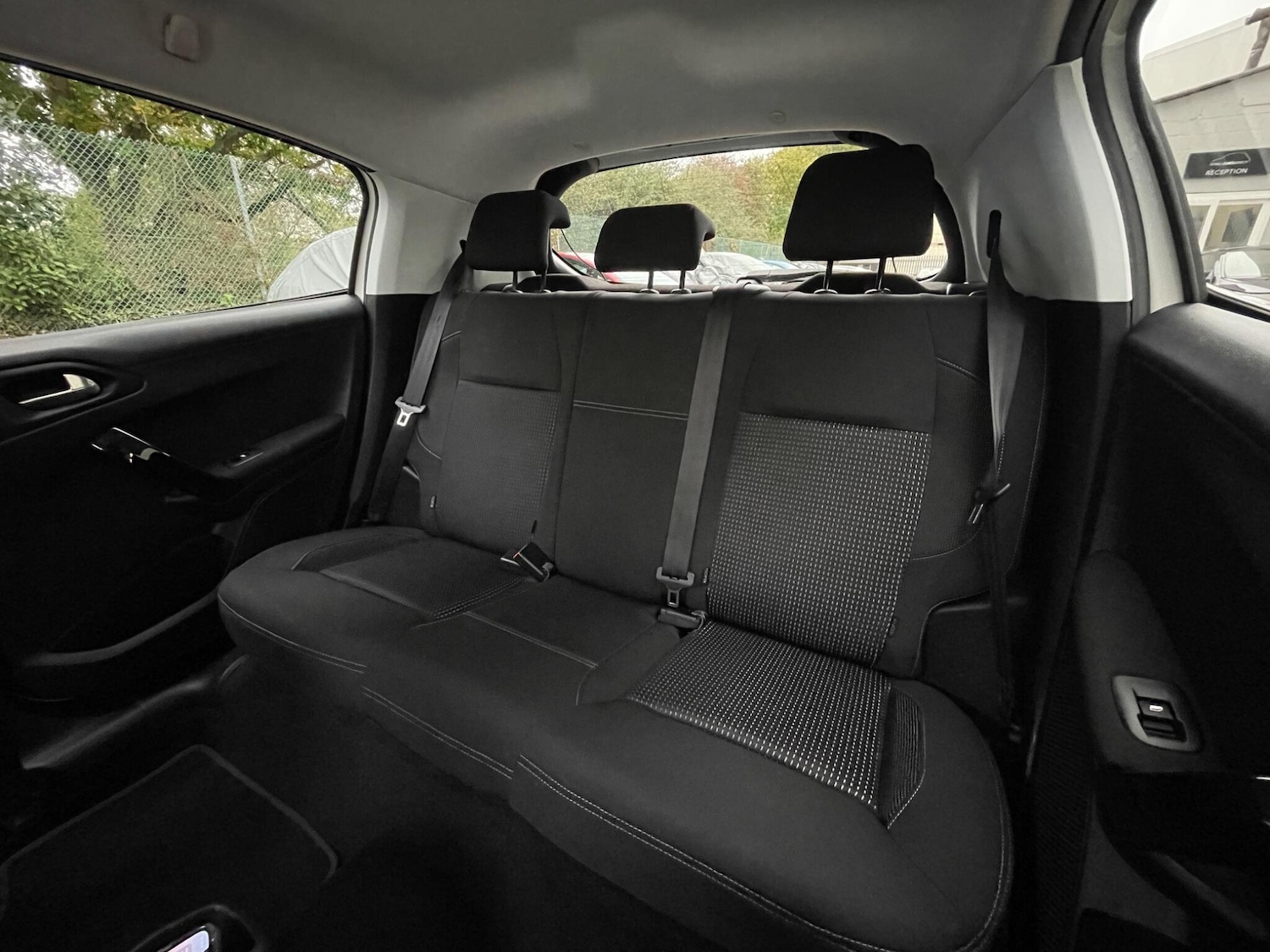 Used Peugeot 208 2018 for sale - 76645637: Photo 30