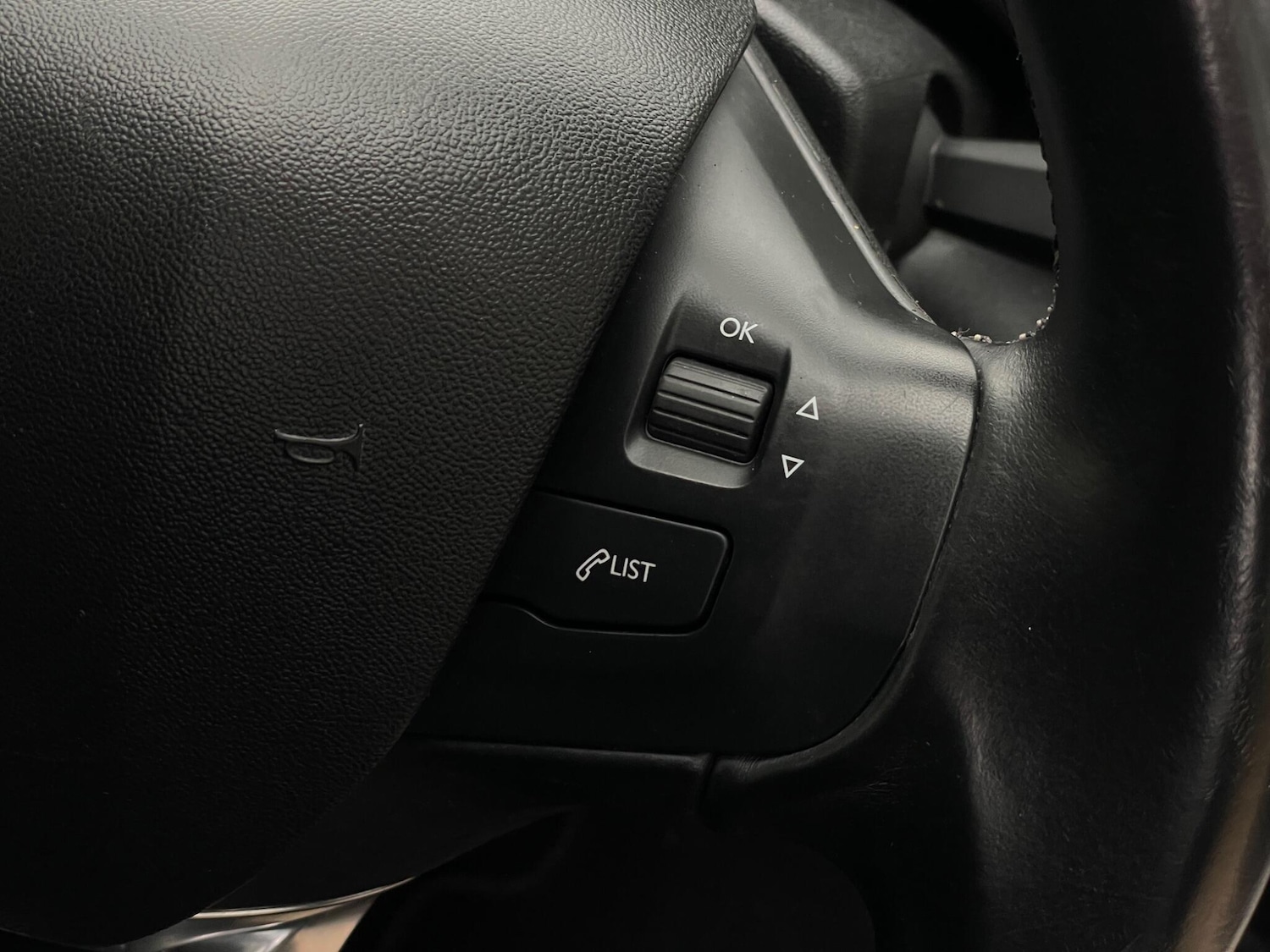 Used Peugeot 208 2018 for sale - 76645637: Photo 39