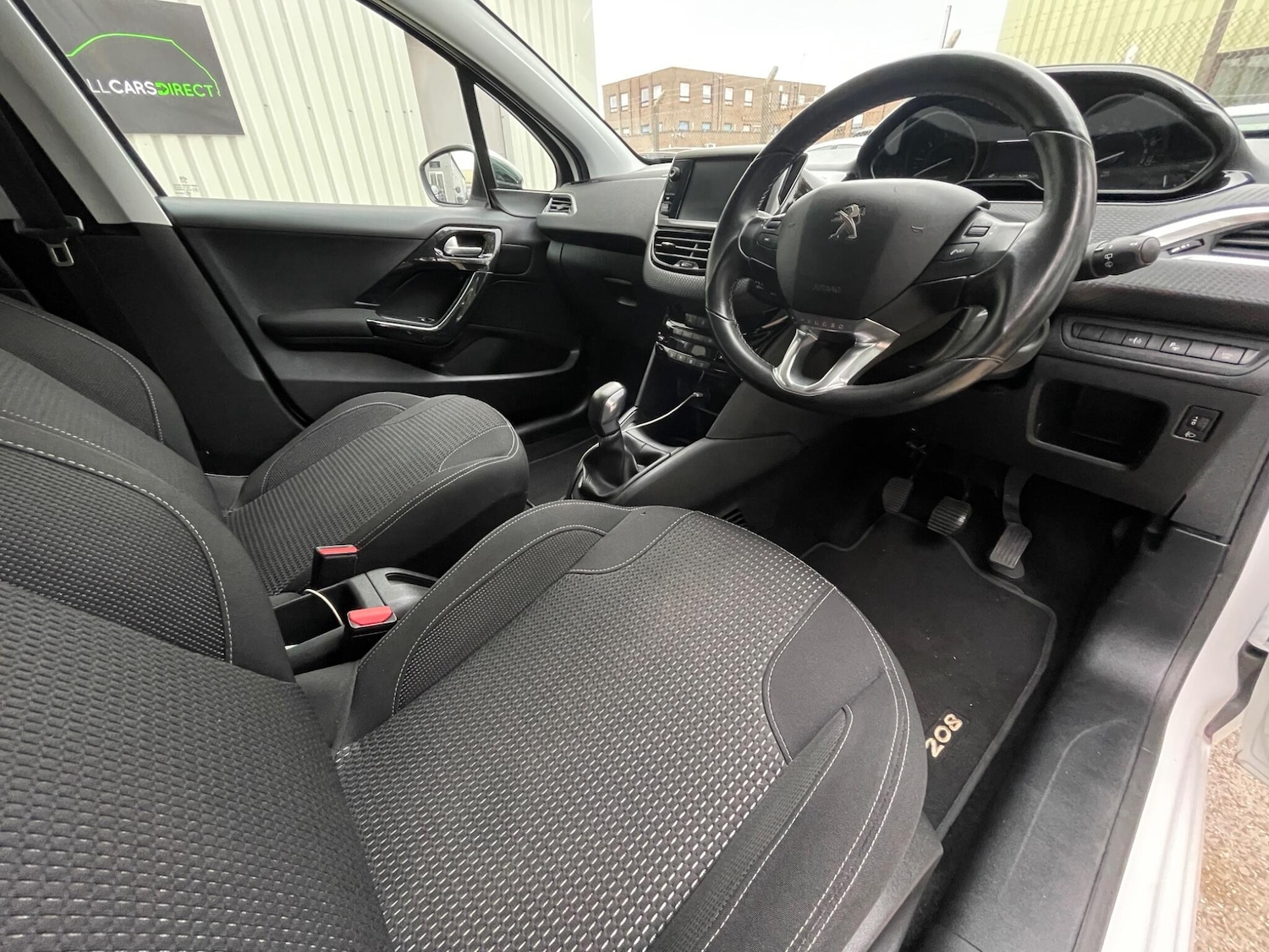 Used Peugeot 208 2018 for sale - 76645637: Photo 44