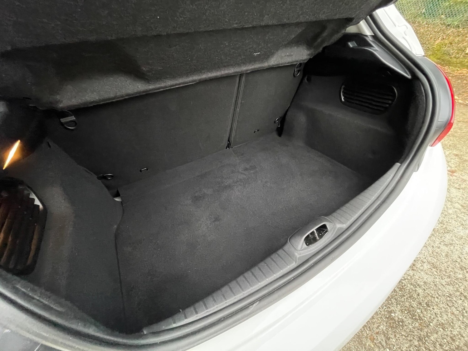 Used Peugeot 208 2018 for sale - 76645637: Photo 51