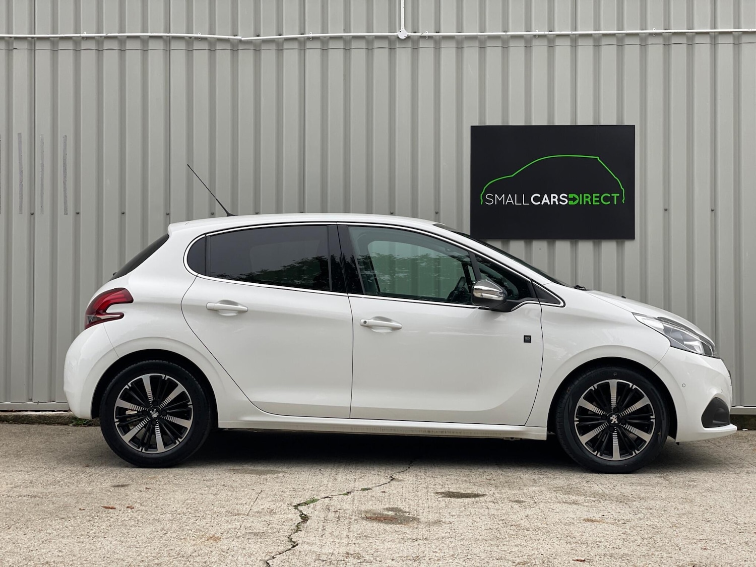 Used Peugeot 208 2018 for sale - 76645637: Photo 7