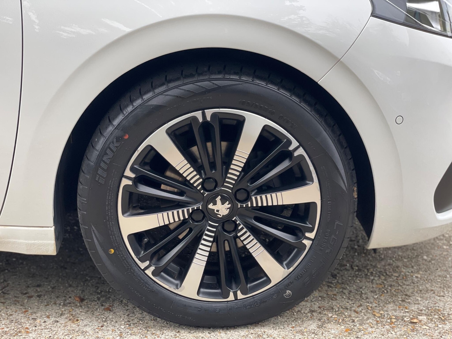 Used Peugeot 208 2018 for sale - 76645637: Photo 95