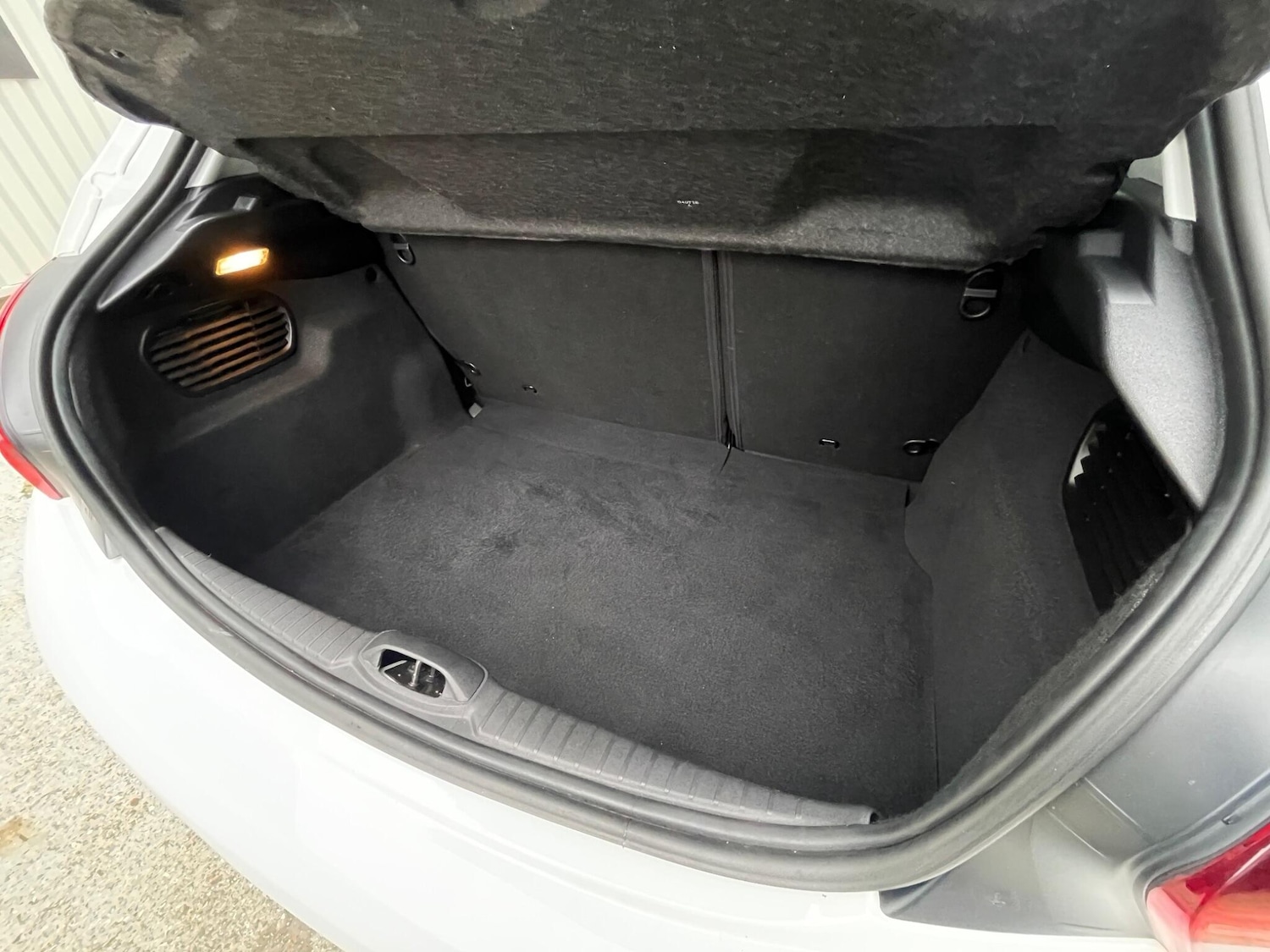 Used Peugeot 208 2018 for sale - 76645637: Photo 98