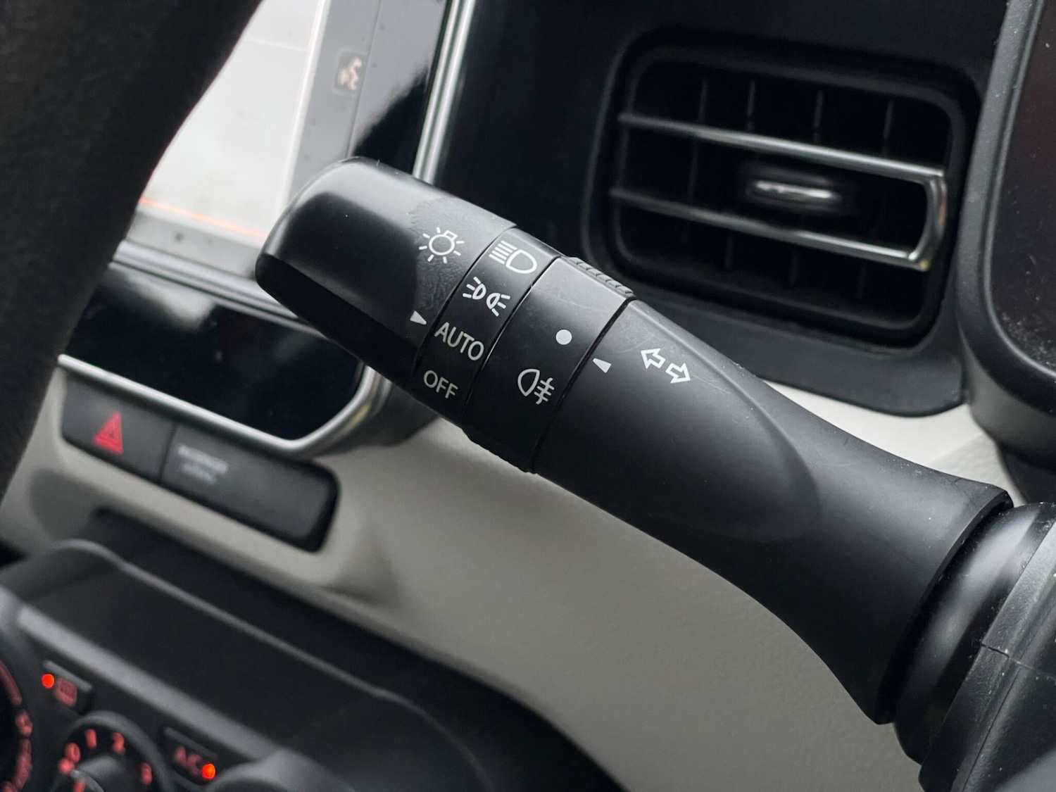 Used Suzuki Ignis for sale - 77794359: Photo 13