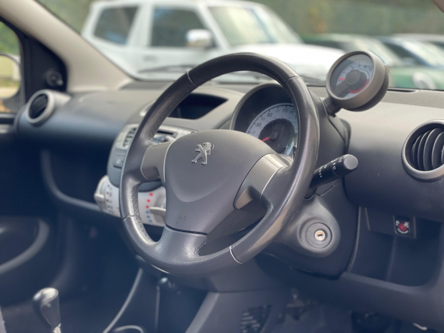 Used Peugeot 107 2013 for sale - 76702359: Photo 17