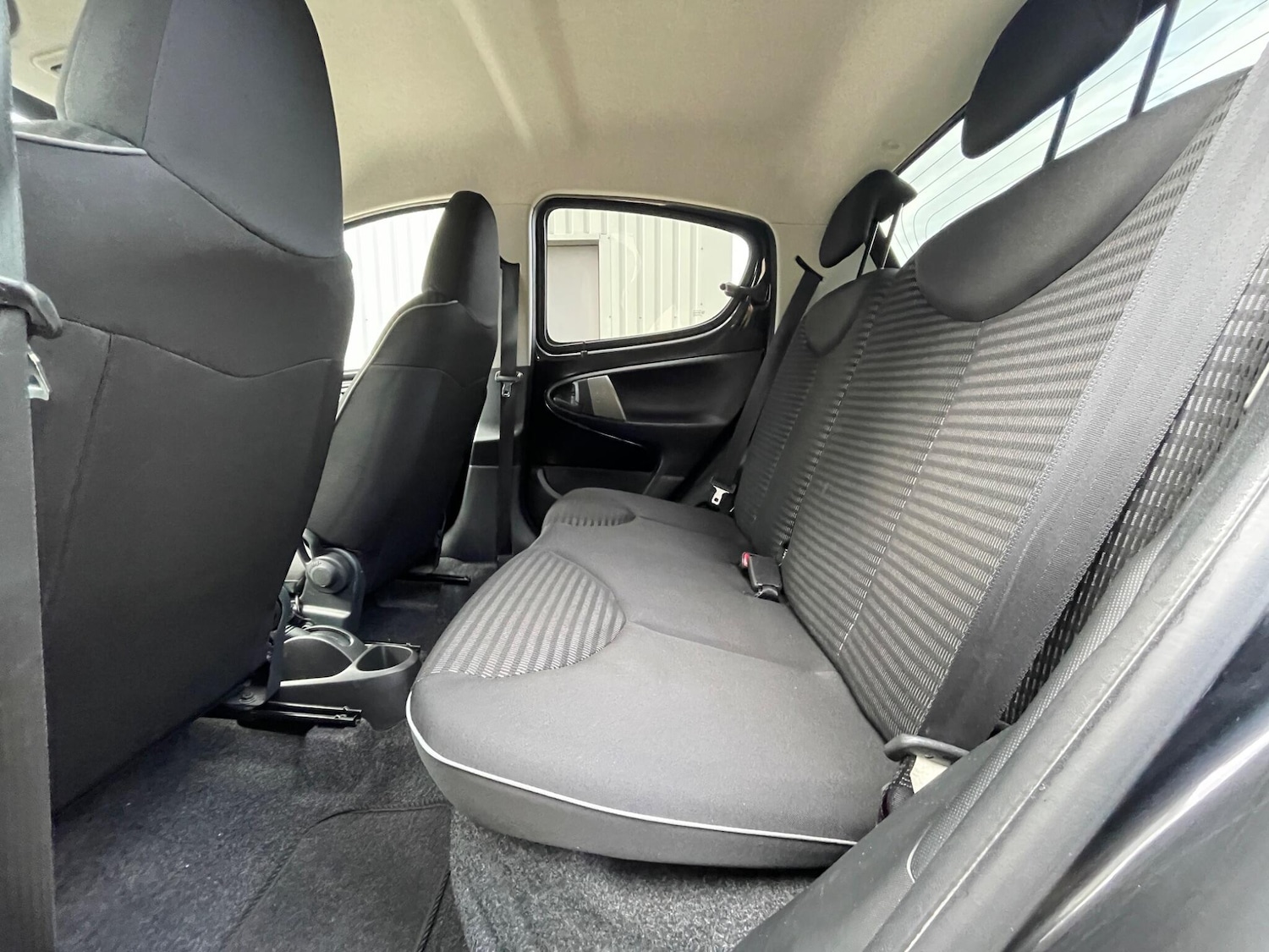 Used Peugeot 107 2013 for sale - 76702359: Photo 28