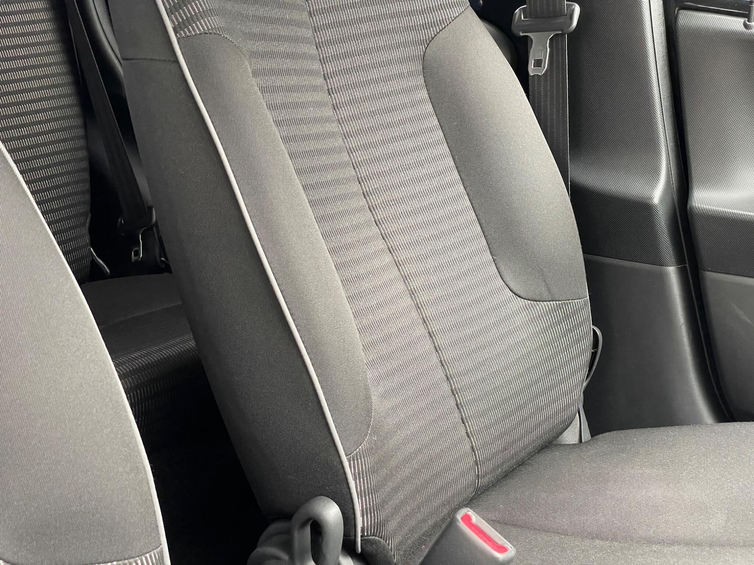 Used Peugeot 107 2013 for sale - 76702359: Photo 33