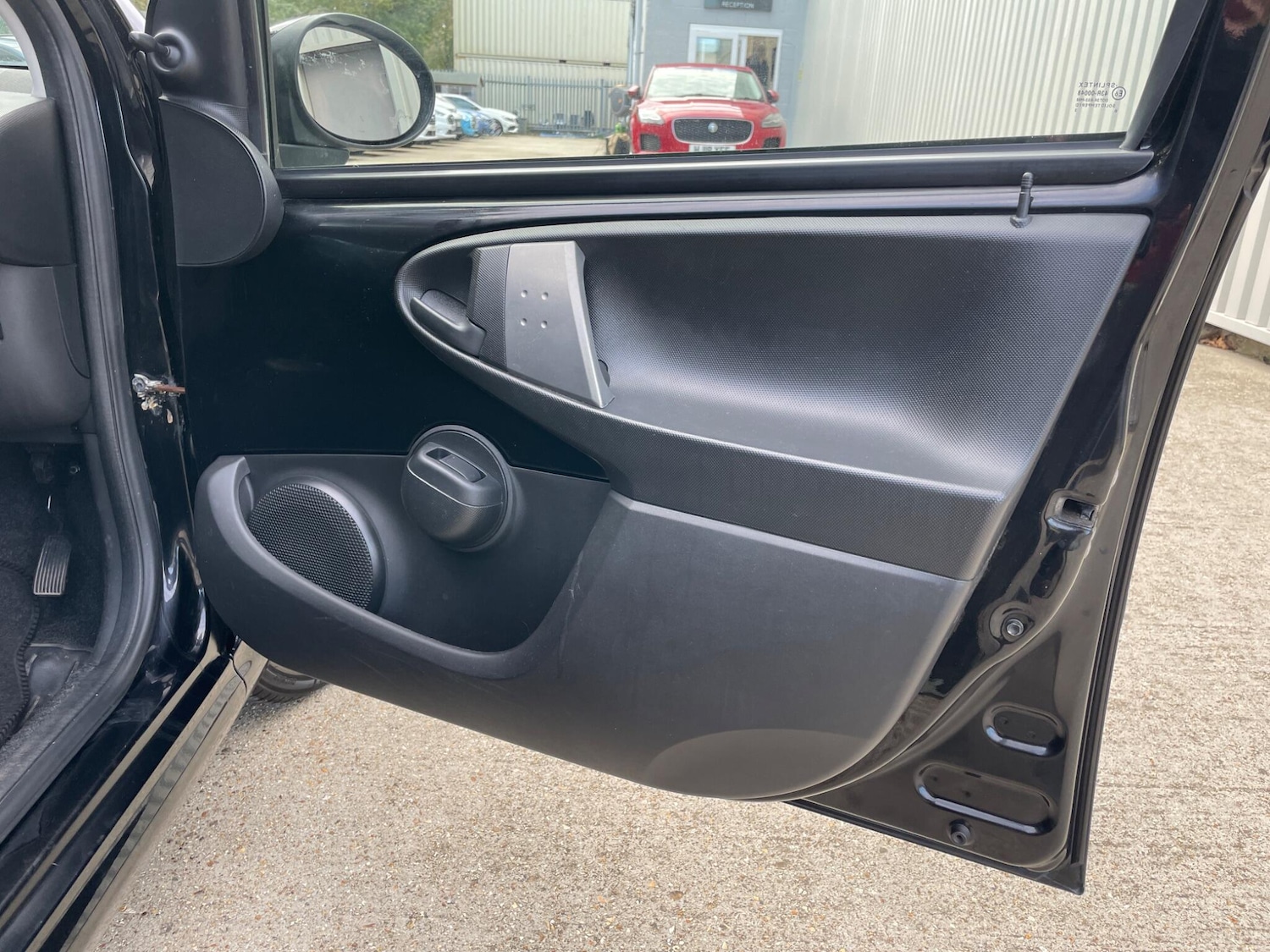 Used Peugeot 107 2013 for sale - 76702359: Photo 36