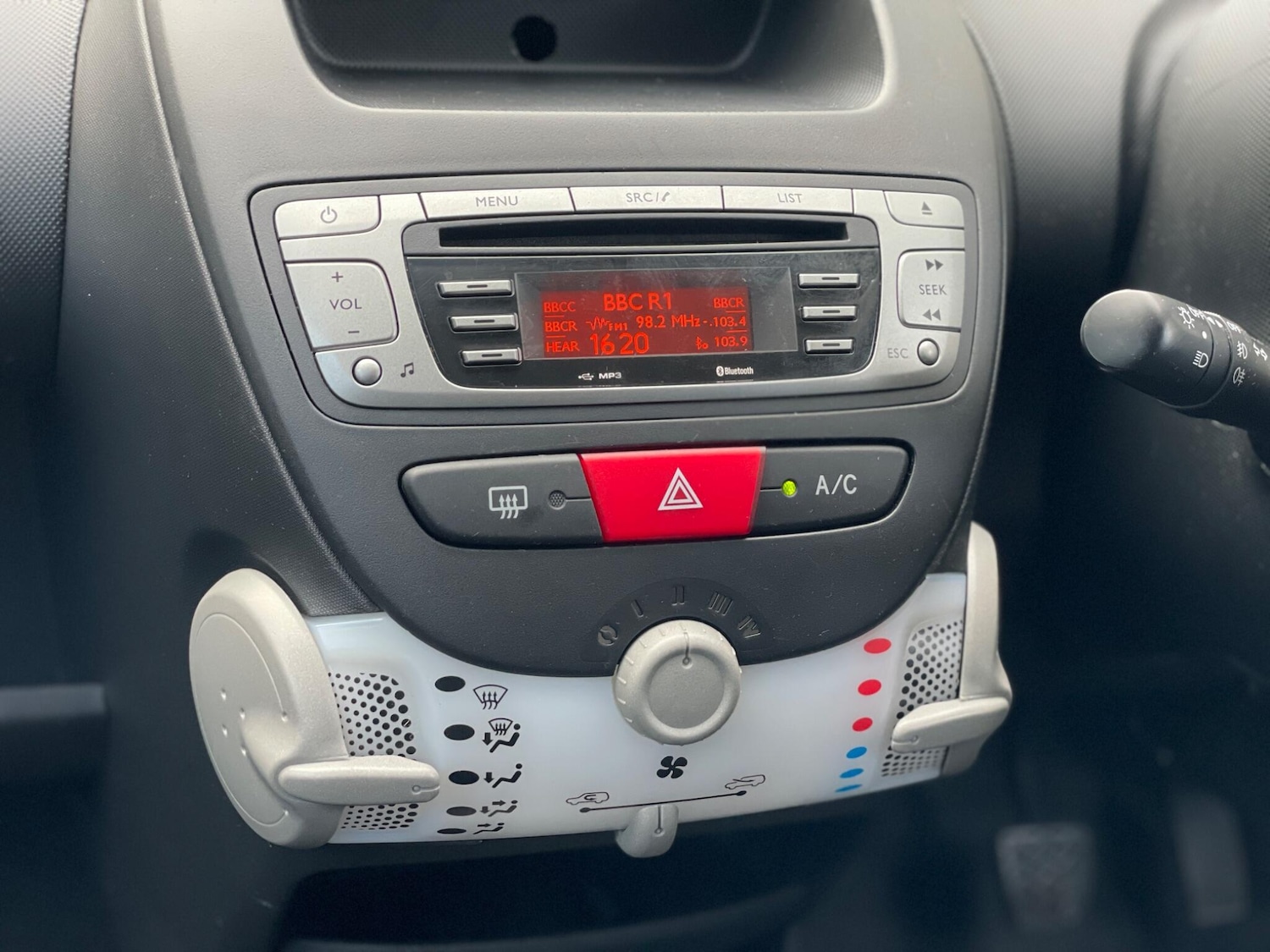 Used Peugeot 107 2013 for sale - 76702359: Photo 41