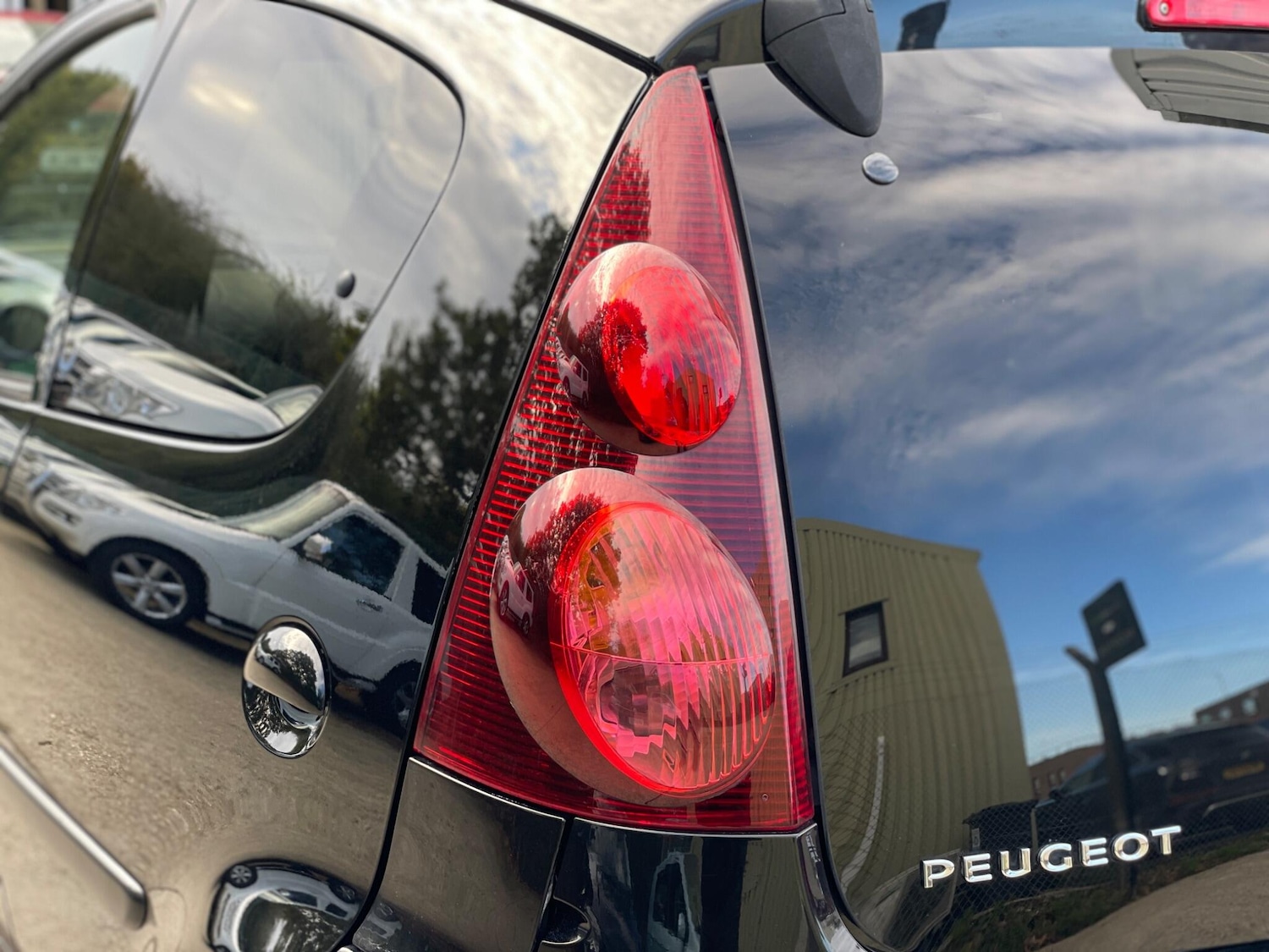 Used Peugeot 107 2013 for sale - 76702359: Photo 60