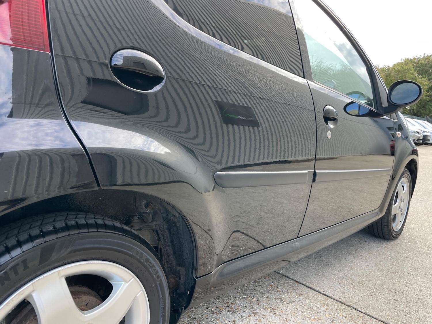 Used Peugeot 107 2013 for sale - 76702359: Photo 75