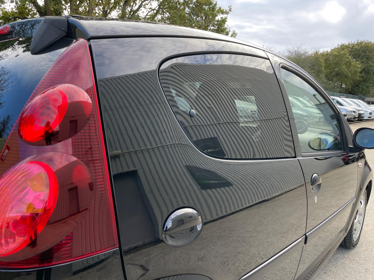 Used Peugeot 107 2013 for sale - 76702359: Photo 76