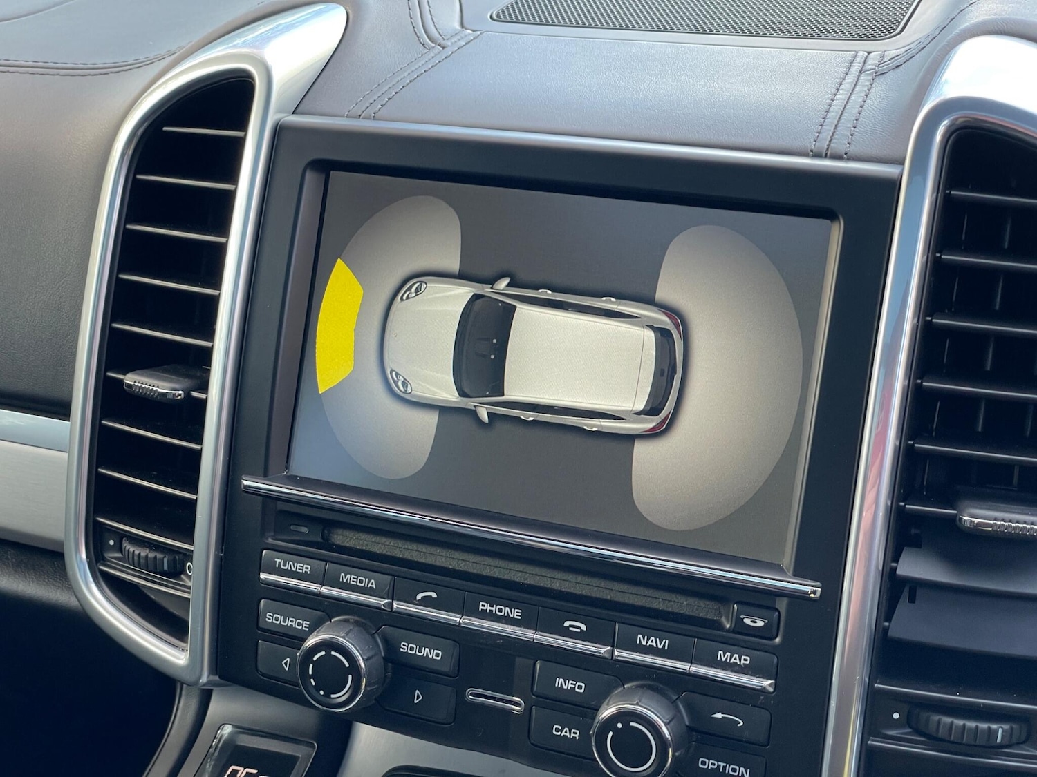 Used Porsche Cayenne 2016 for sale - 76801740: Photo 10