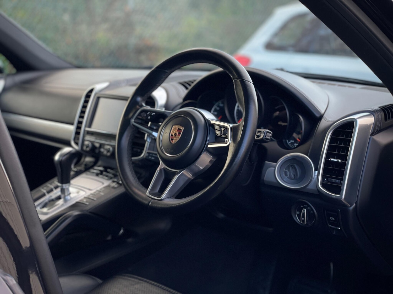 Used Porsche Cayenne 2016 for sale - 76801740: Photo 18