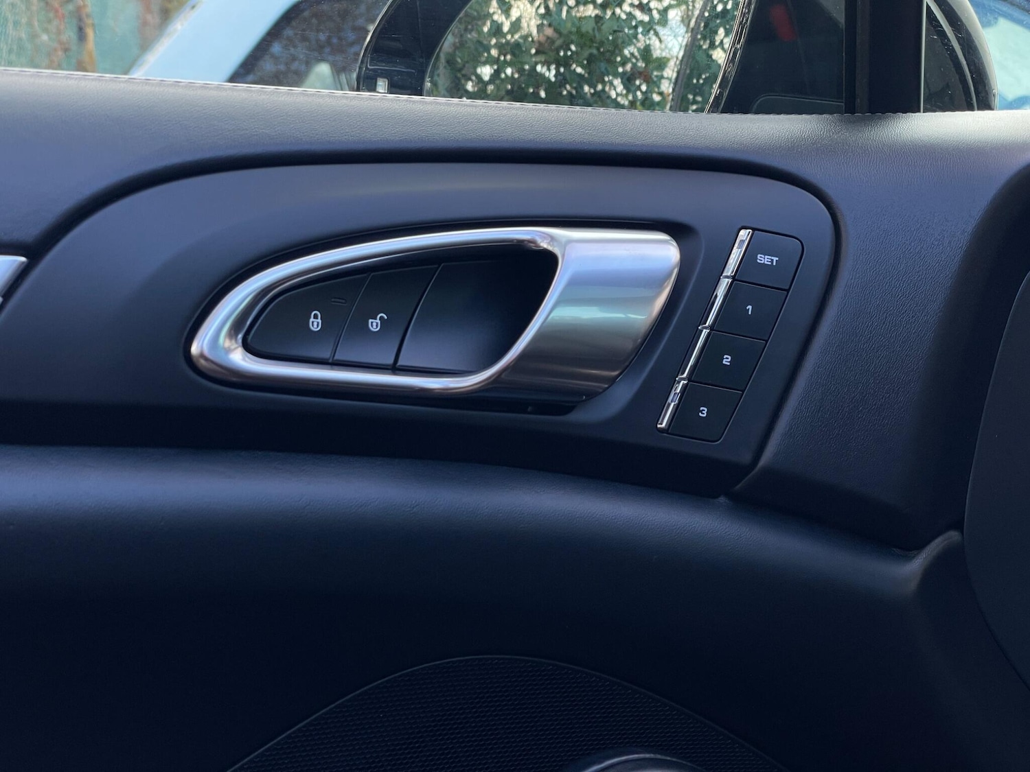 Used Porsche Cayenne 2016 for sale - 76801740: Photo 23