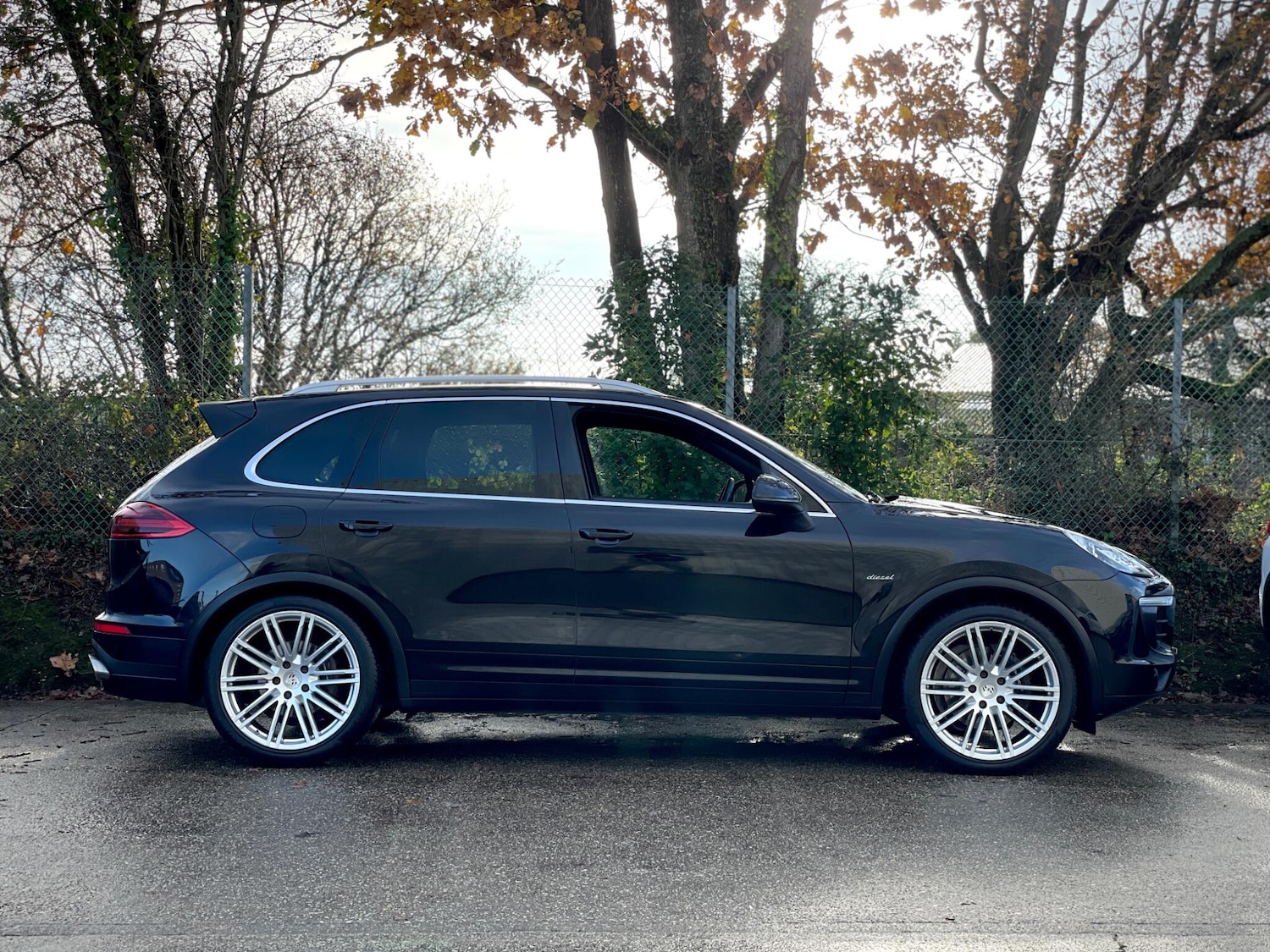 Used Porsche Cayenne 2016 for sale - 76801740: Photo 3