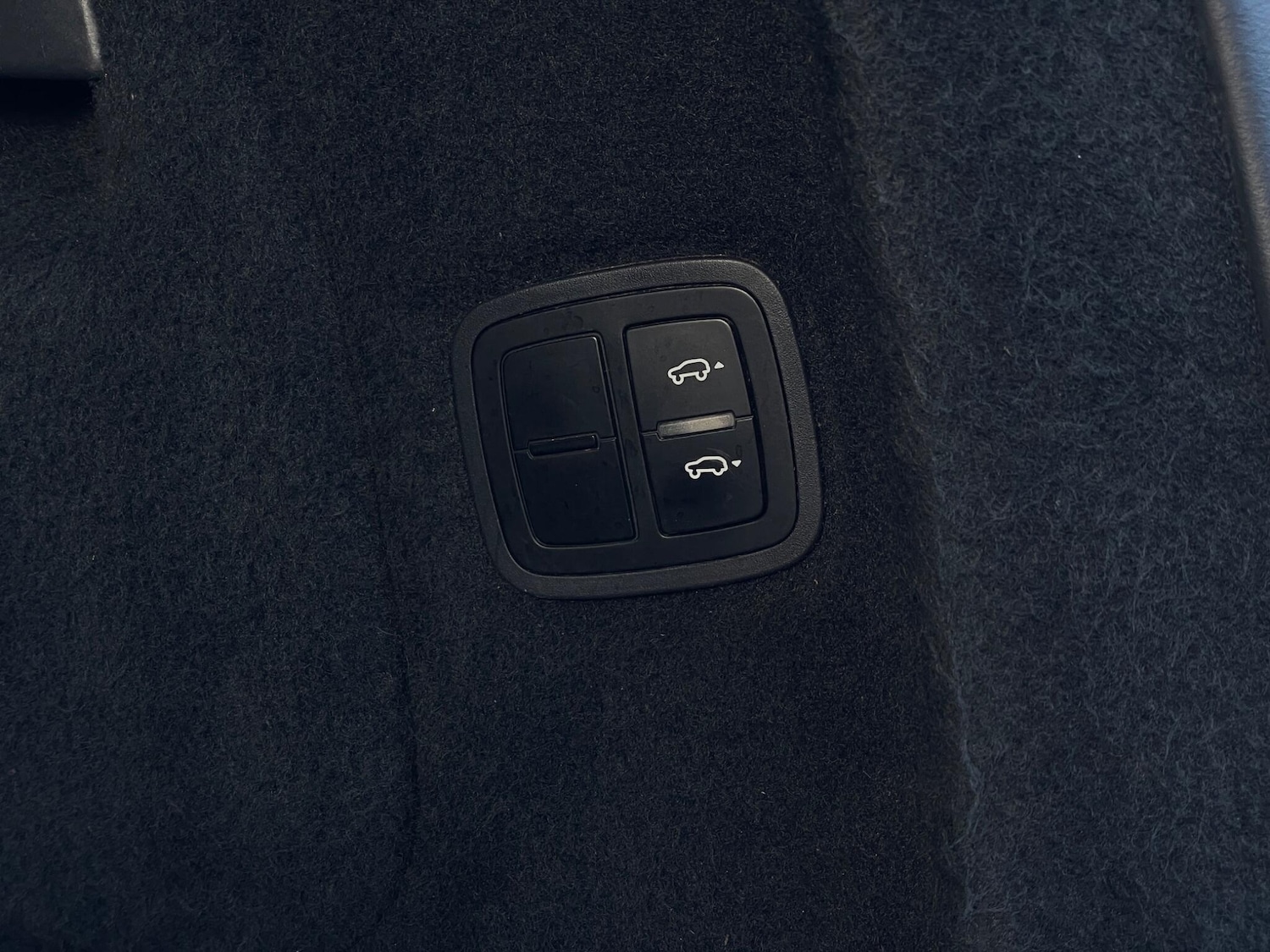 Used Porsche Cayenne 2016 for sale - 76801740: Photo 31