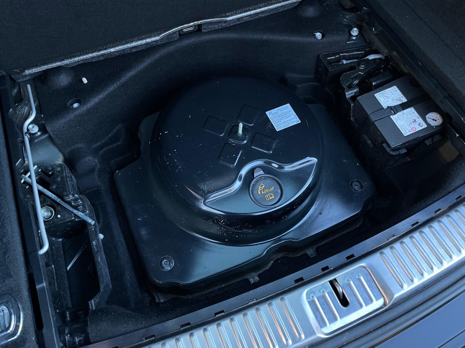 Used Porsche Cayenne 2016 for sale - 76801740: Photo 73