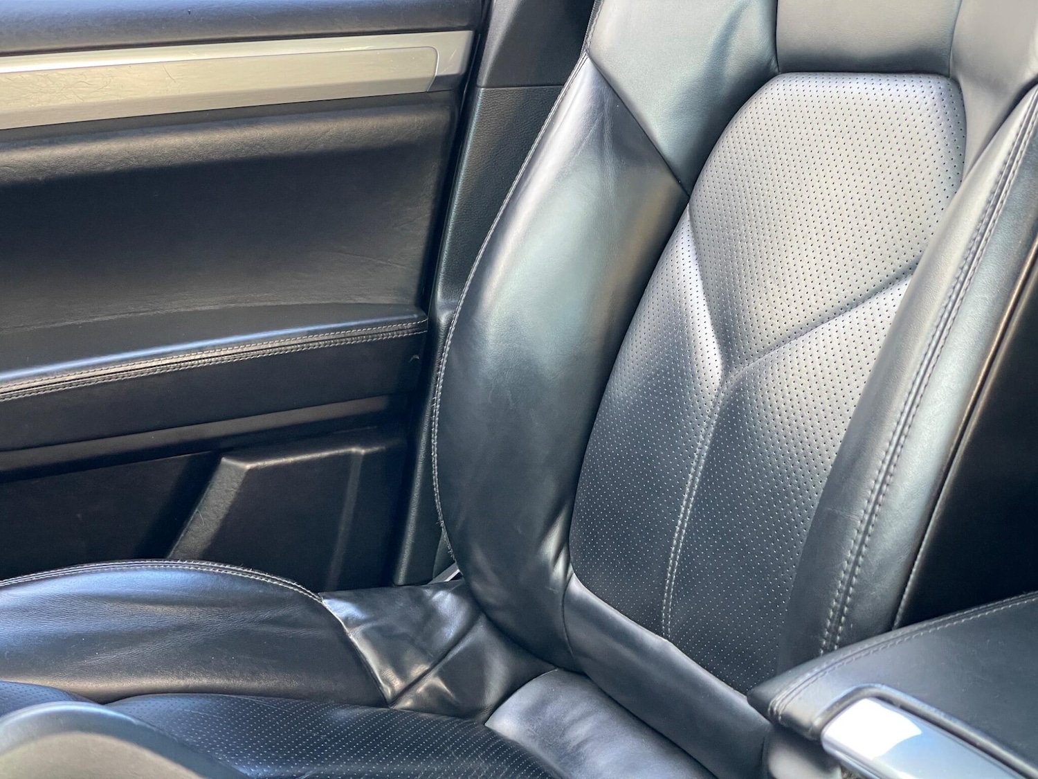 Used Porsche Cayenne 2016 for sale - 76801740: Photo 80