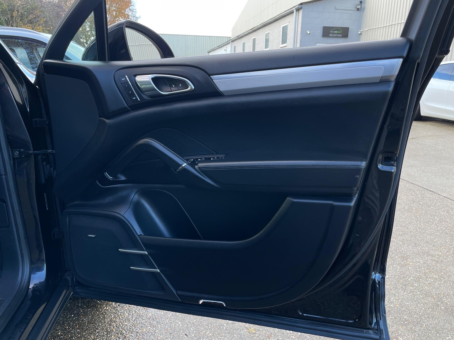 Used Porsche Cayenne 2016 for sale - 76801740: Photo 85