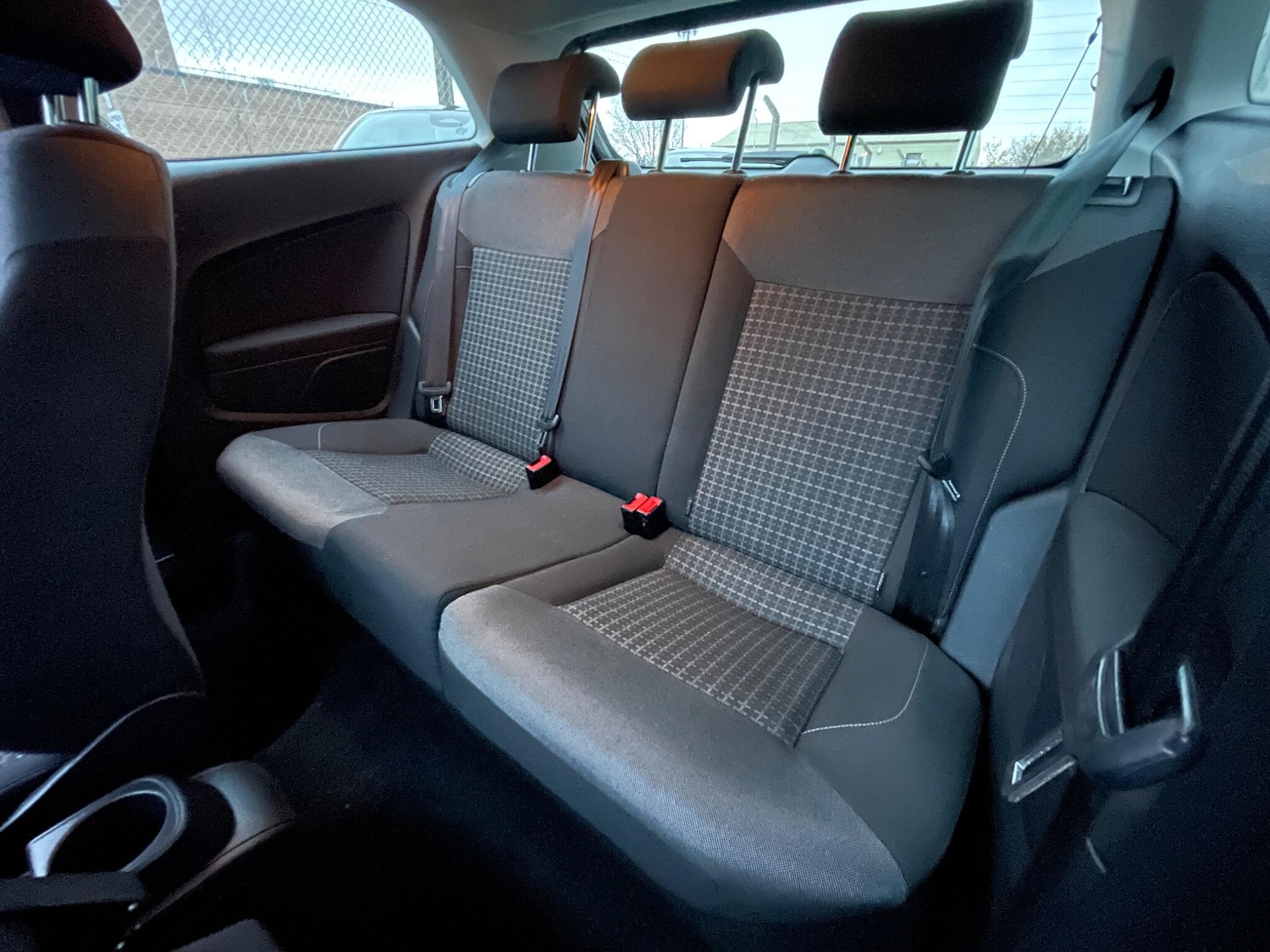 Used Volkswagen Polo 2015 for sale - 76658436: Photo 10