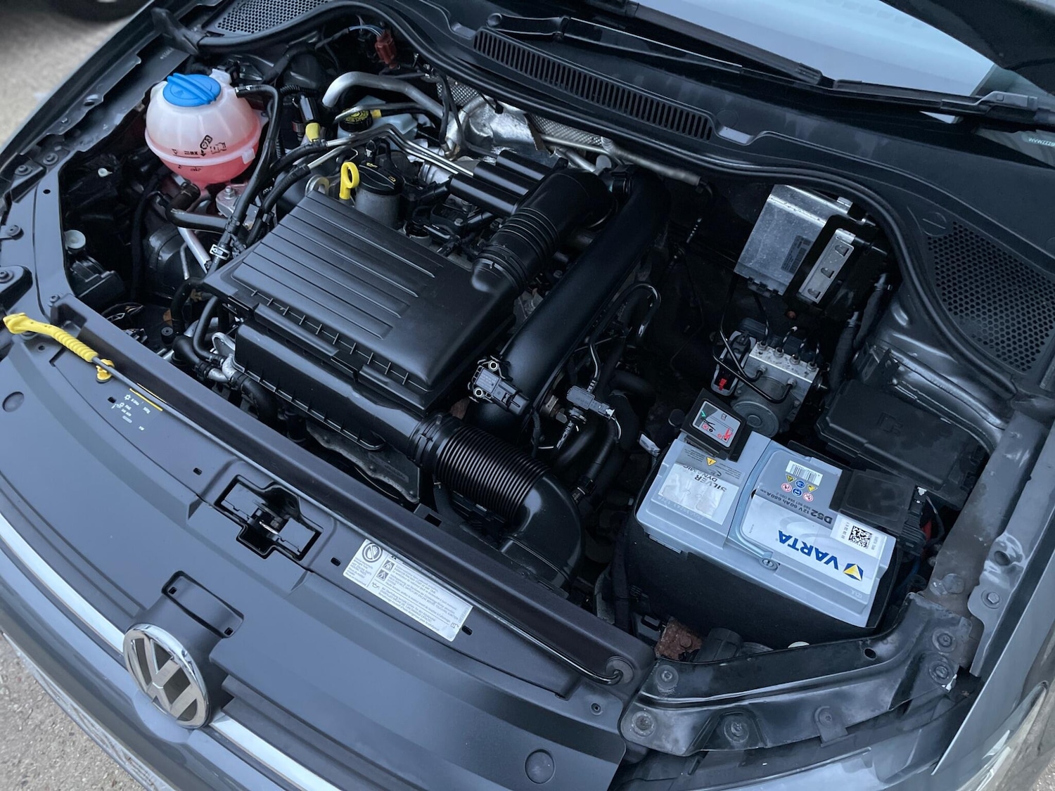 Used Volkswagen Polo 2015 for sale - 76658436: Photo 16